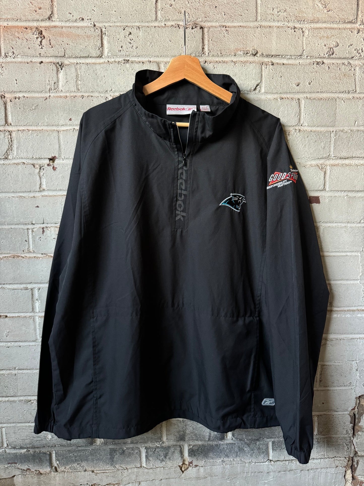 00’s Carolina Panthers x Budweiser Vintage Black Tonal Reebok Quarter Zip NFL Pullover (Large)