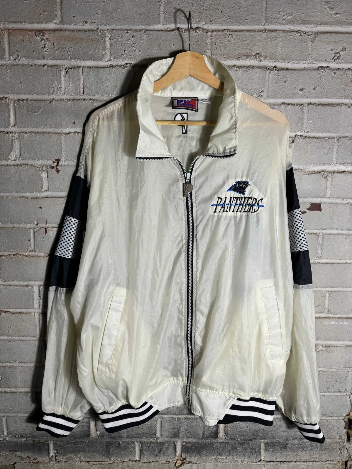 90’s Carolina Panthers Vintage White Pro Player Sleeve Striped NFL Windbreaker Jacket (Large)