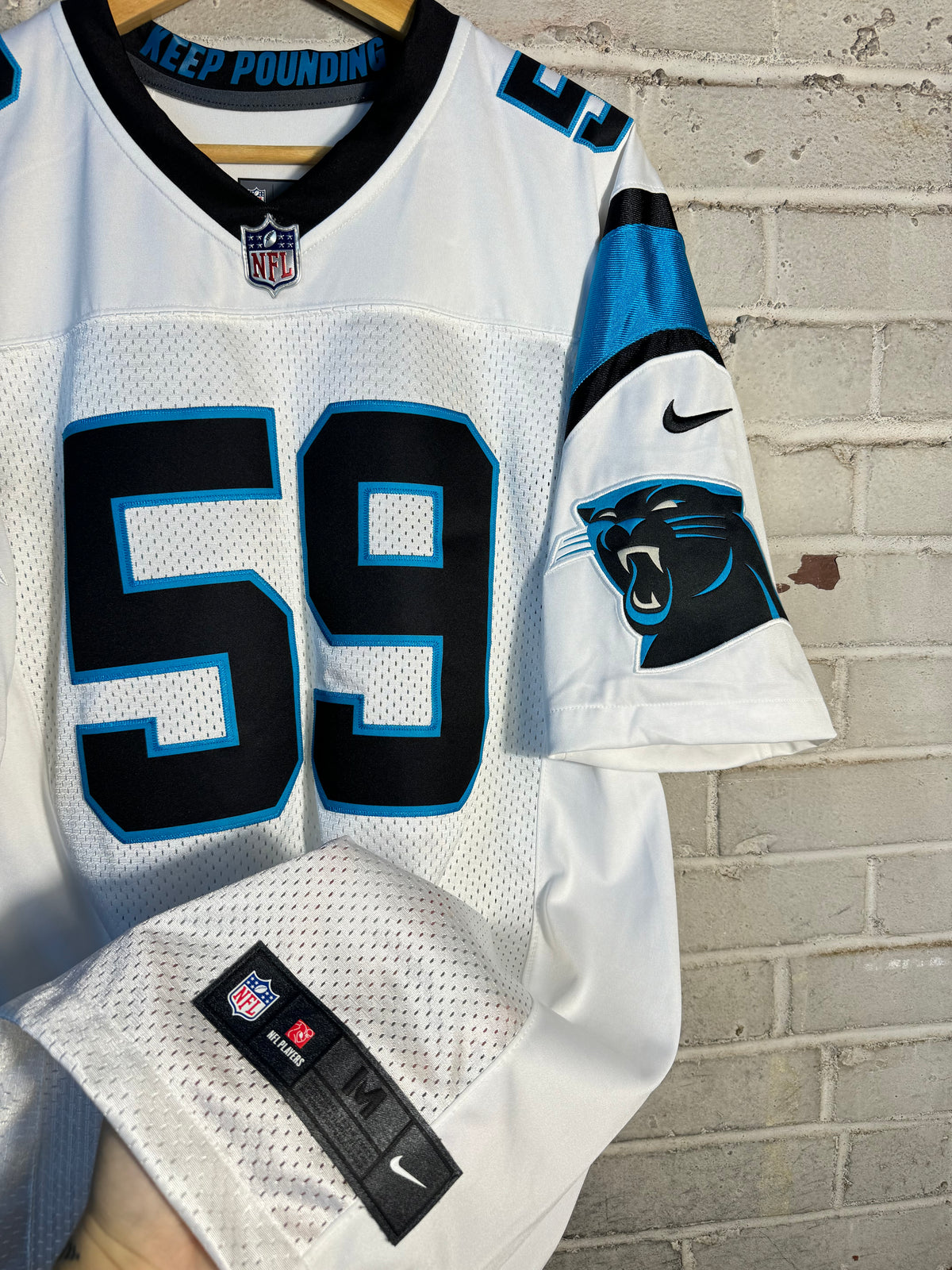 2016 Carolina Panthers Luke Kuechly White Nike Vapor Limited Stitched NFL Jersey (Medium)