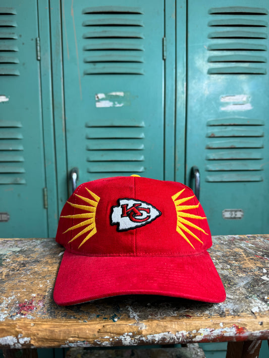 90’s Kansas City Chiefs Vintage Sun Burst NFL Starter Strapback Hat (OSFA)