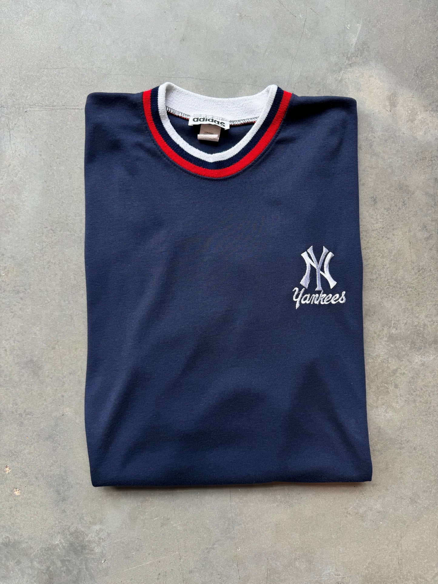 90’s New York Yankees Vintage Navy Blue Ribbed Collar Adidas MLB Tee (XXL)