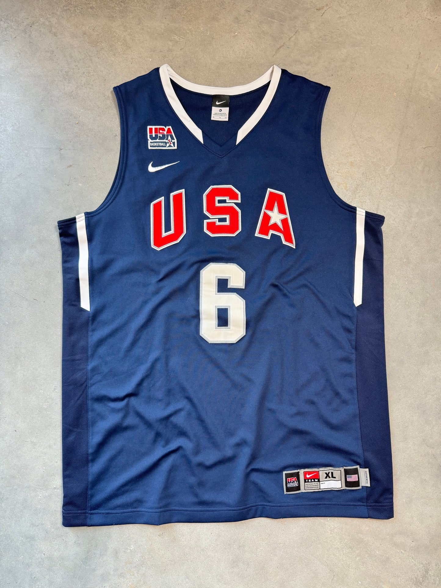 2010 USA Basketball FIBA LeBron James Nike Authentic Jersey (XL)