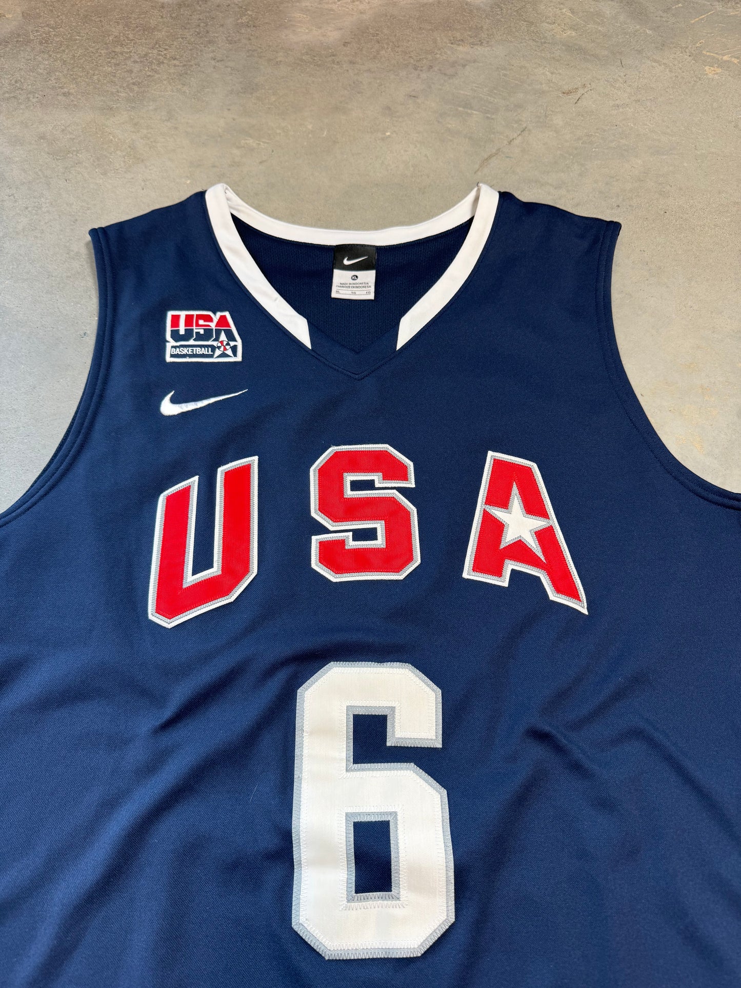 2010 USA Basketball FIBA LeBron James Nike Authentic Jersey (XL)