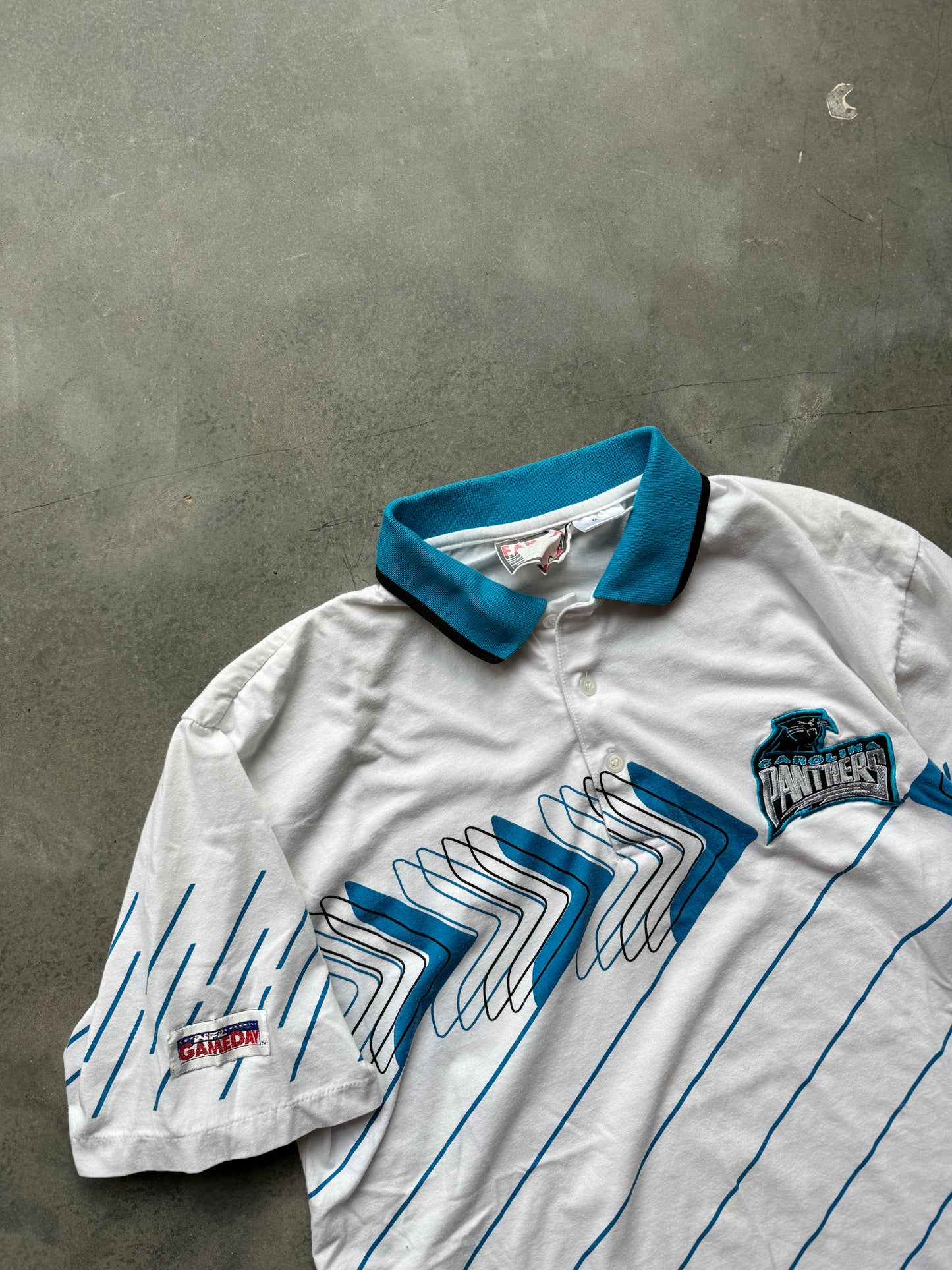 90’s Carolina Panthers Vintage White NFL Game Day Printed Polo Collared Shirt (Medium)