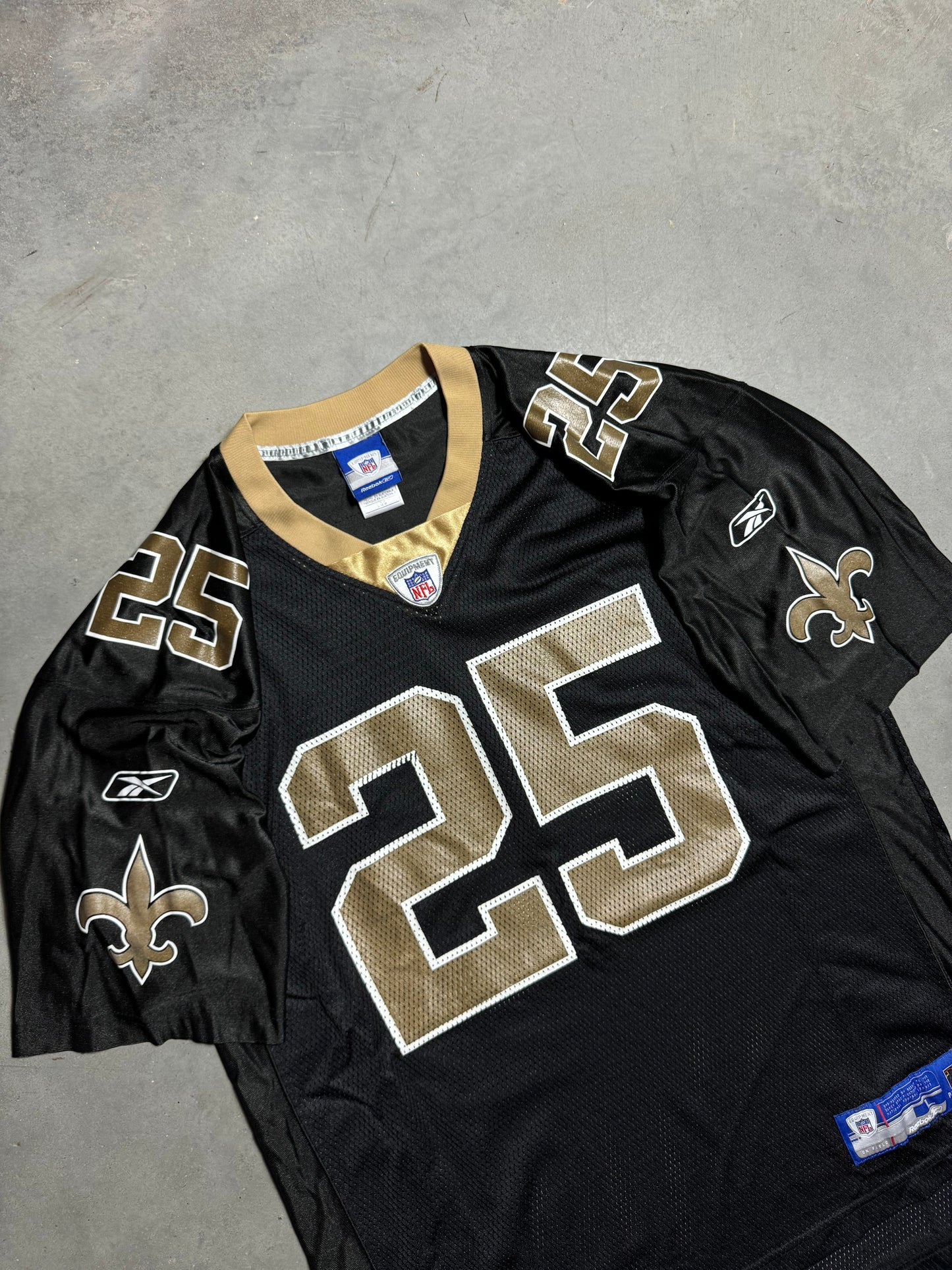 00’s New Orleans Saints Reggie Bush Vintage Black Reebok NFL Jersey (Large)