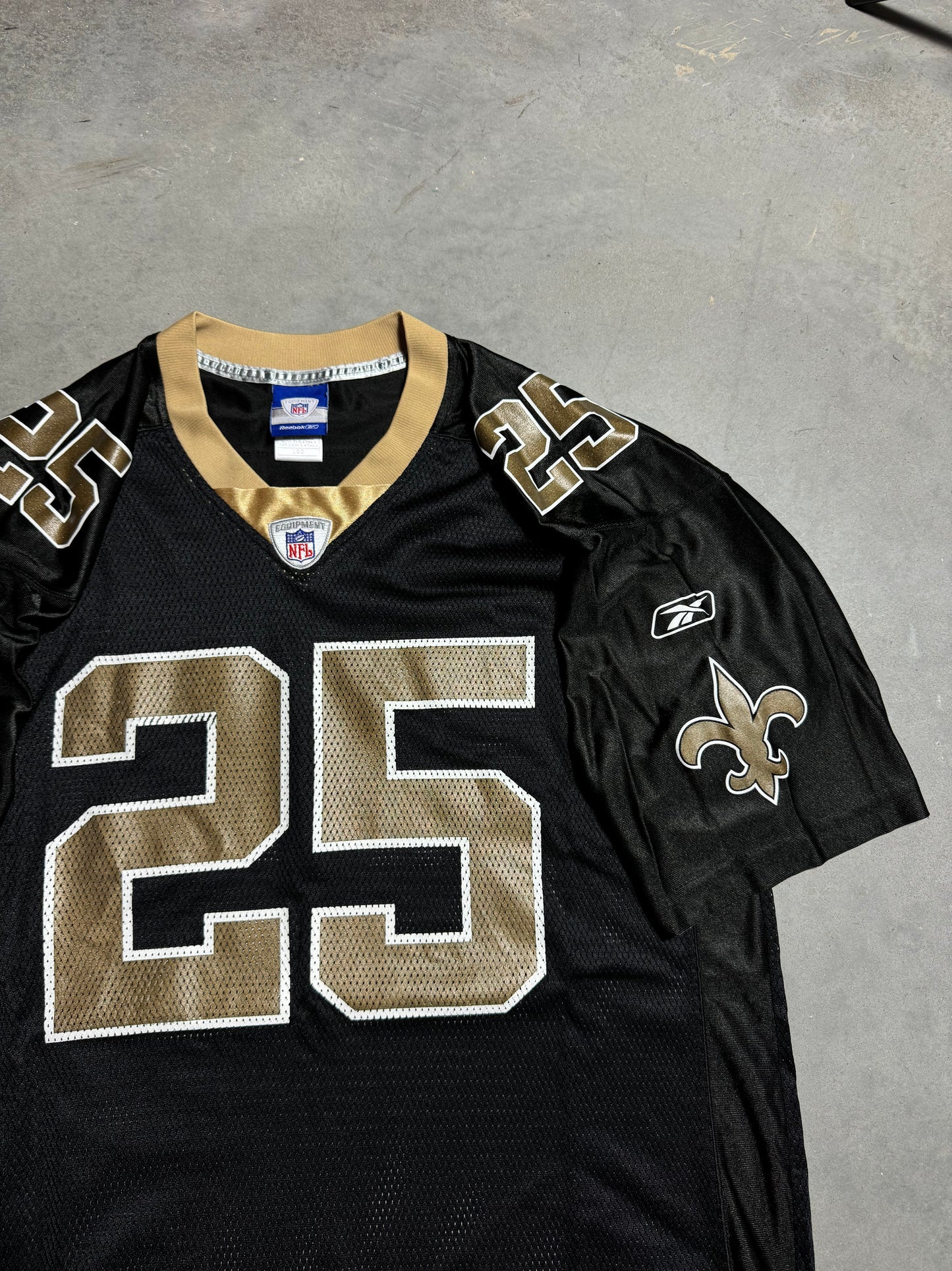 00’s New Orleans Saints Reggie Bush Vintage Black Reebok NFL Jersey (Large)