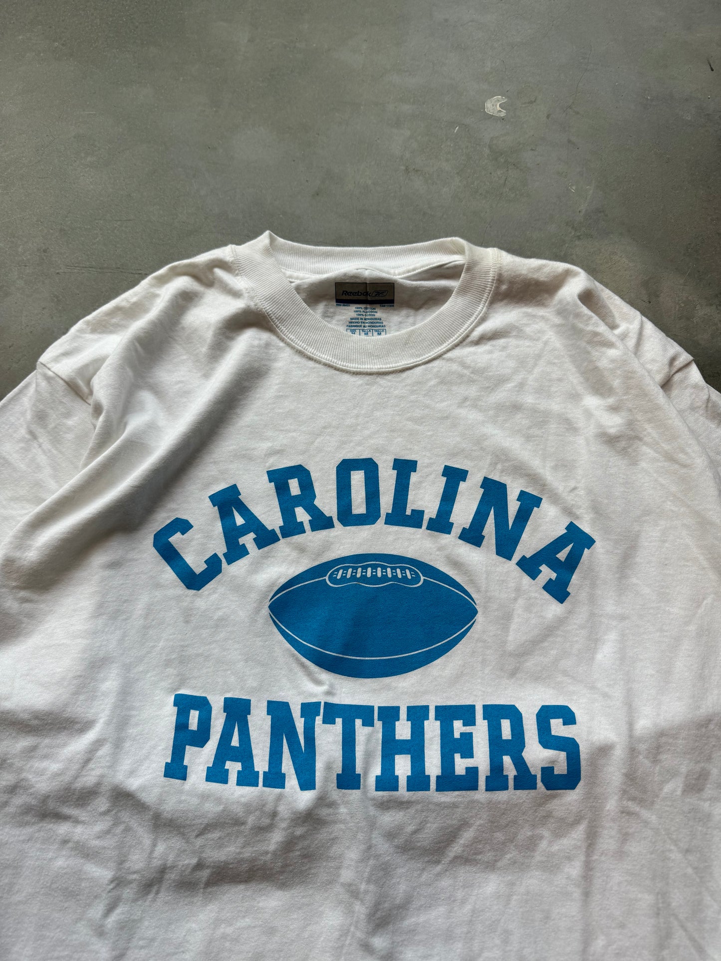 00’s Carolina Panthers Vintage White Block Letter Reebok NFL Tee (Medium)