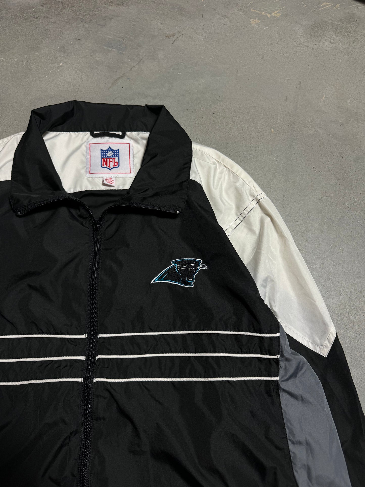 00’s Carolina Panthers x Sports Illustrated Vintage NFL Windbreaker Jacket (Large)