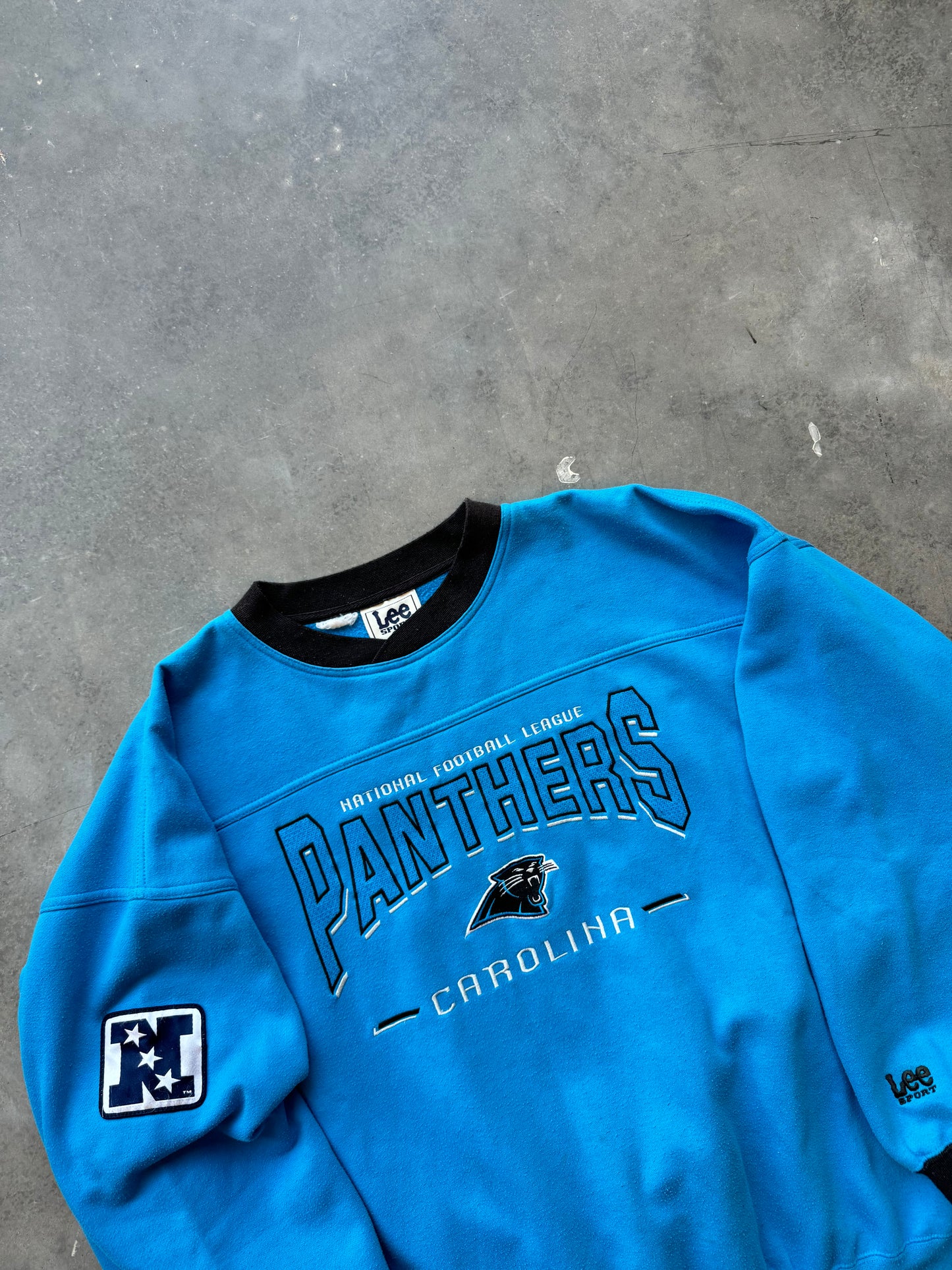 90’s Carolina Panthers Vintage Electric Blue Lee Sport Heavyweight Embroidered NFL Crewneck (XL)