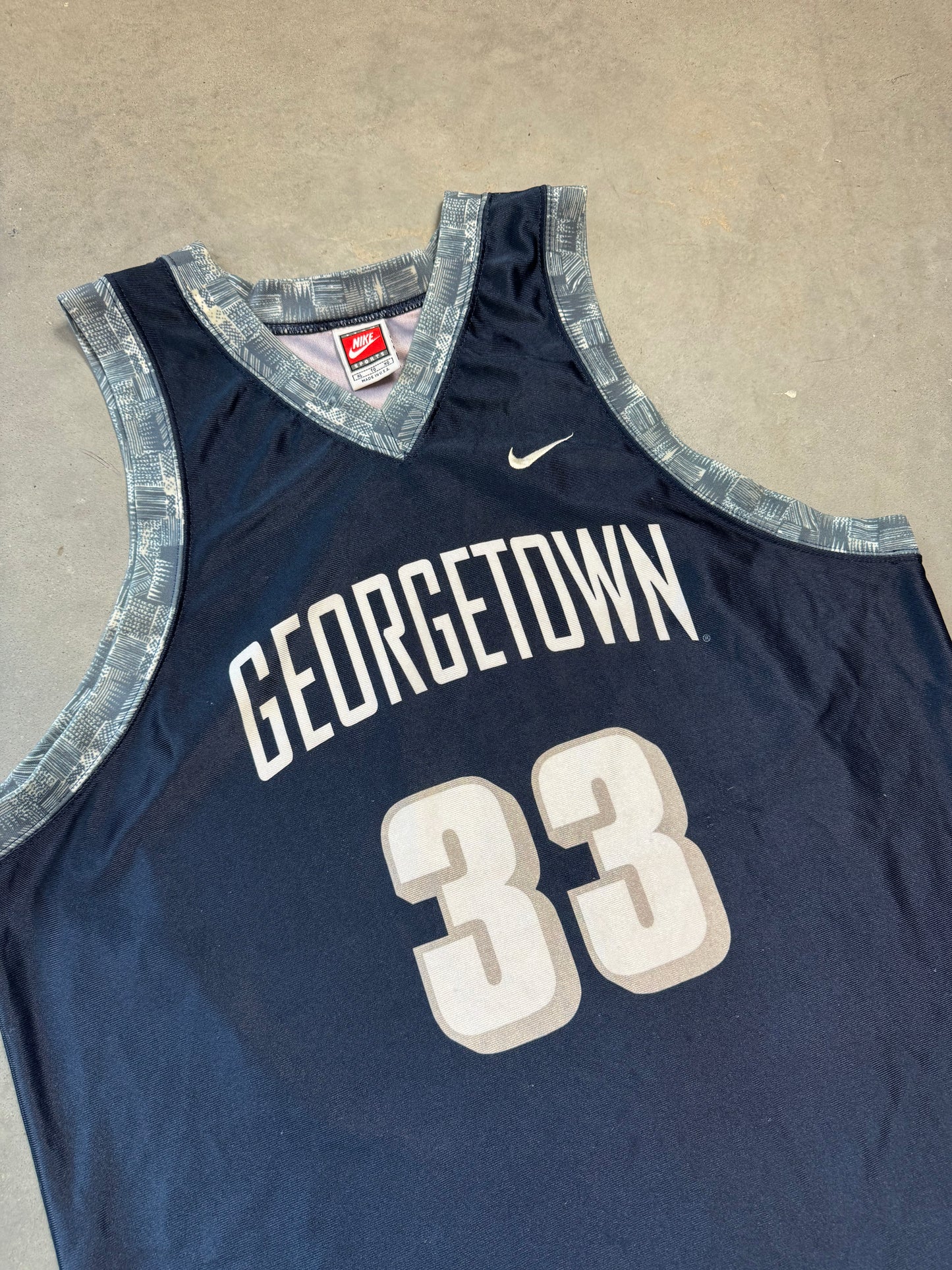 90’s Georgetown Hoyas Alonzo Mourning Vintage Nike Team Sports College Basketball Jersey (XL)