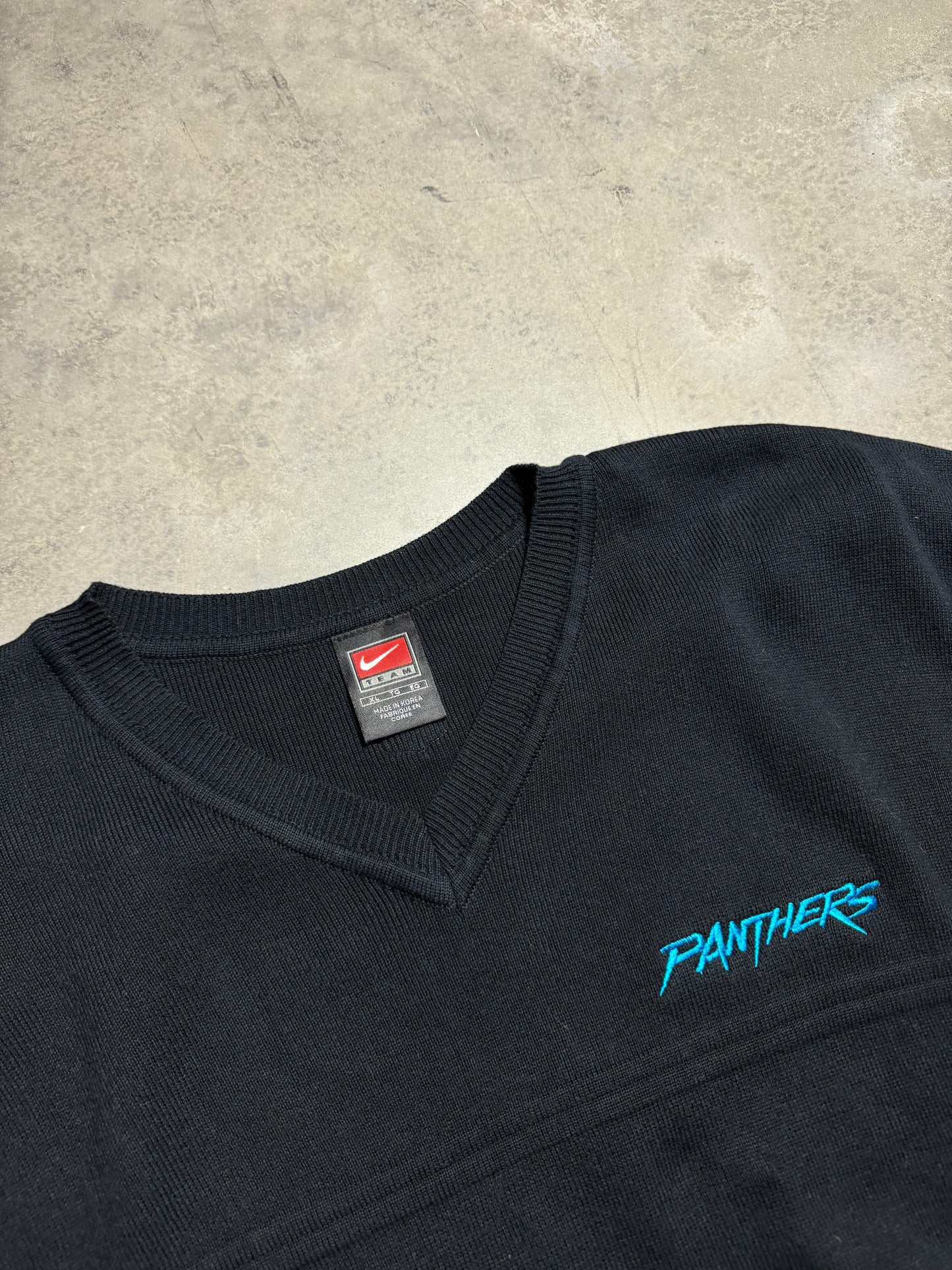 90’s Carolina Panthers Vintage Black Nike Embroidered Cat Scratch Font Heavyweight NFL Sweater Vest (XL)