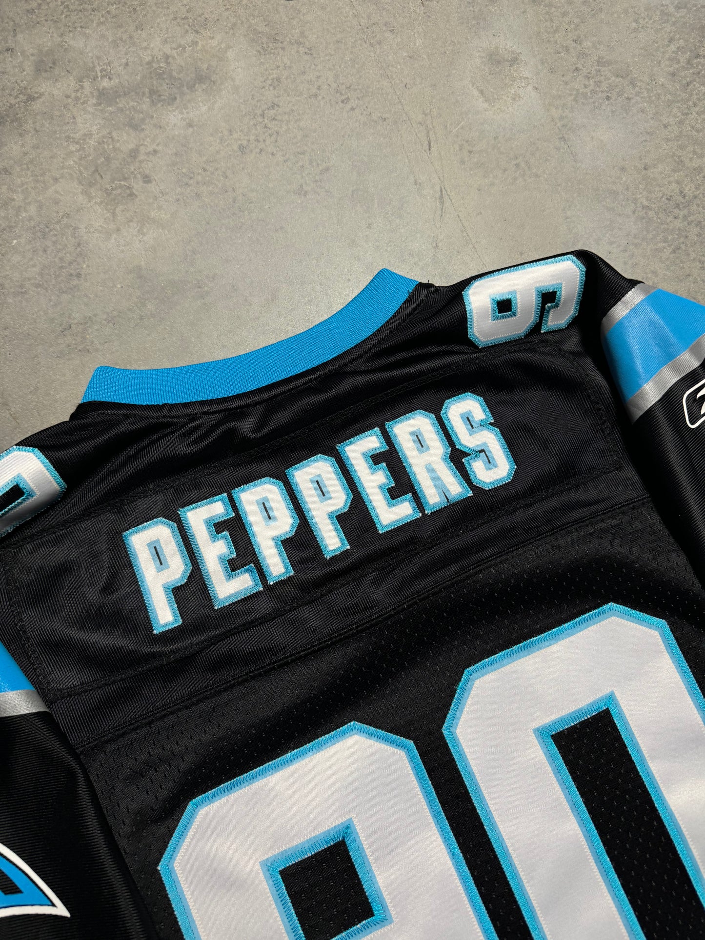 00’s Carolina Panthers Julius Peppers Vintage Black Reebok Stitched NFL Jersey (Youth Large)