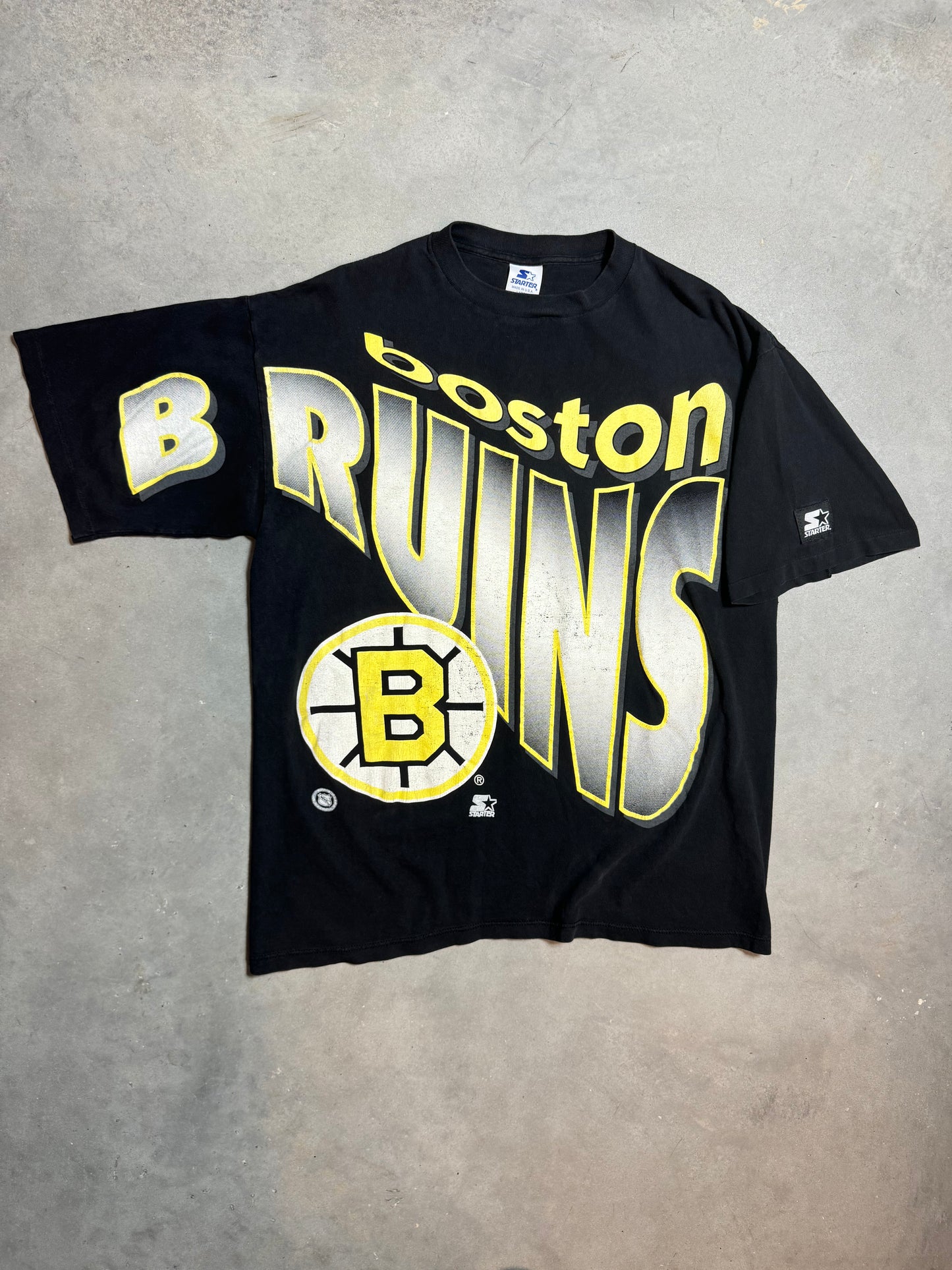 90’s Boston Bruins Vintage Black Starter Wave Spellout NHL Hockey Tee (Large)