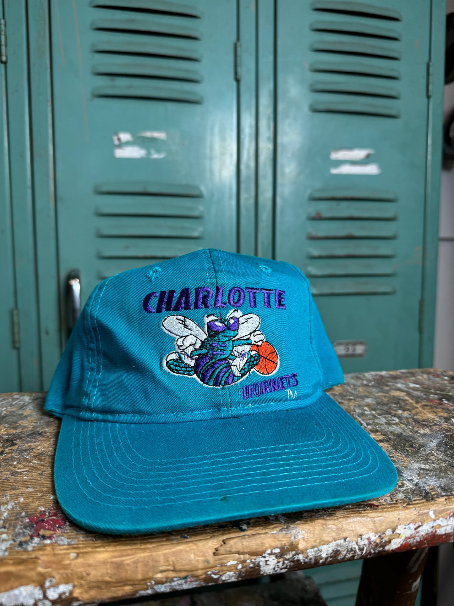 90’s Charlotte Hornets Vintage Teal NBA Snapback Hat (OSFA)