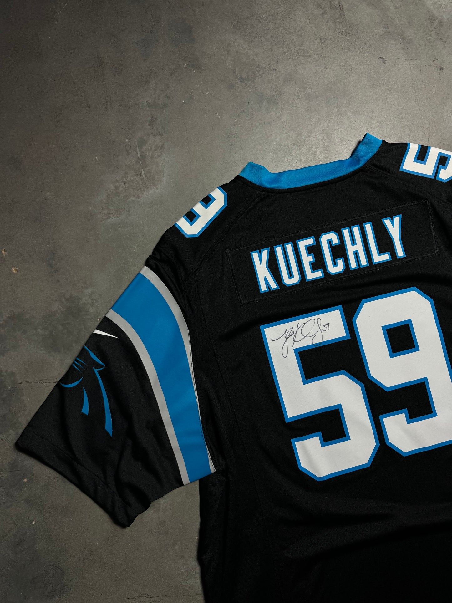 2013 Carolina Panthers Luke Kuechly Black Nike NFL Jersey - Deadstock & Autographed (XL)