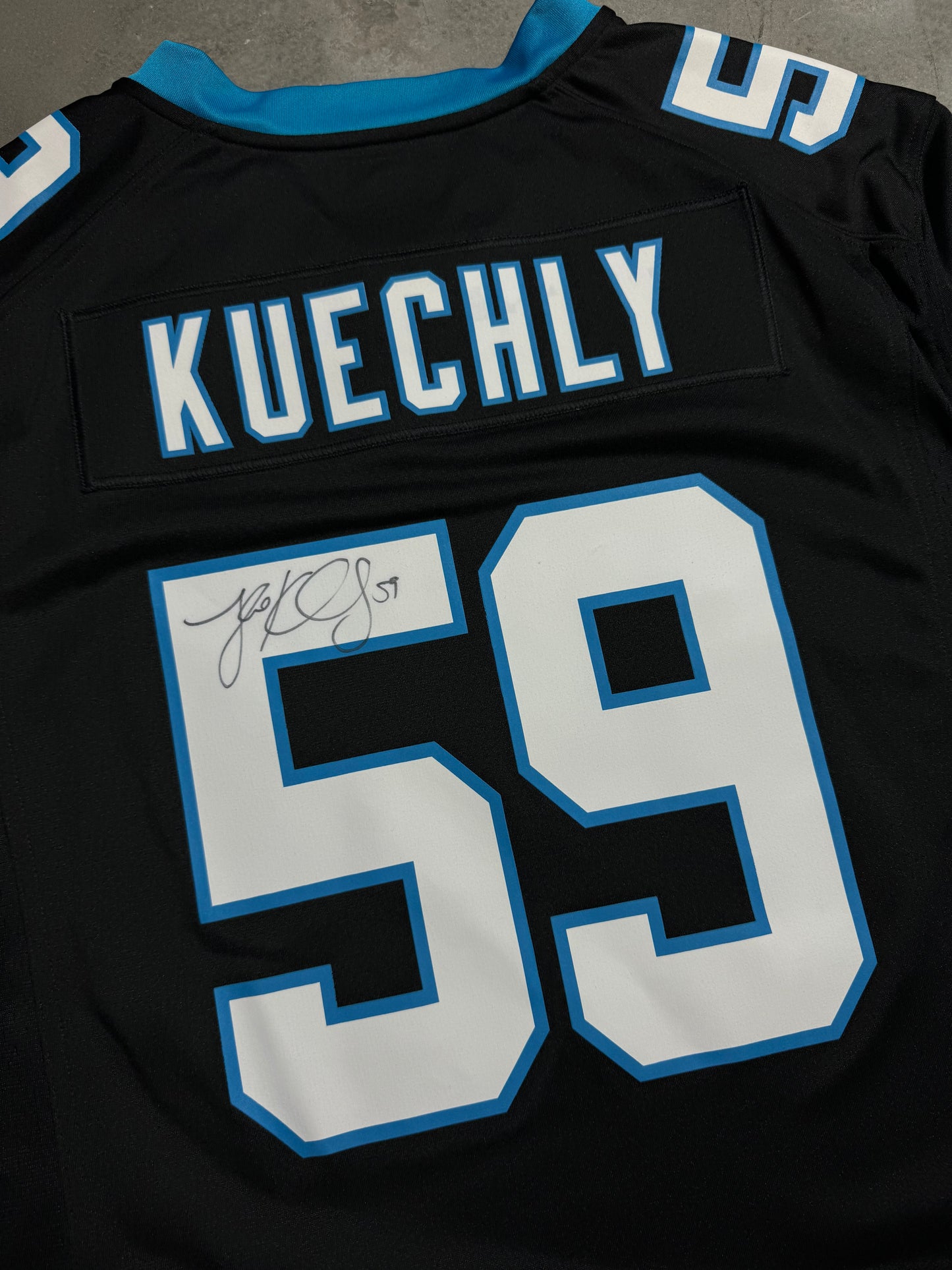 2013 Carolina Panthers Luke Kuechly Black Nike NFL Jersey - Deadstock & Autographed (XL)