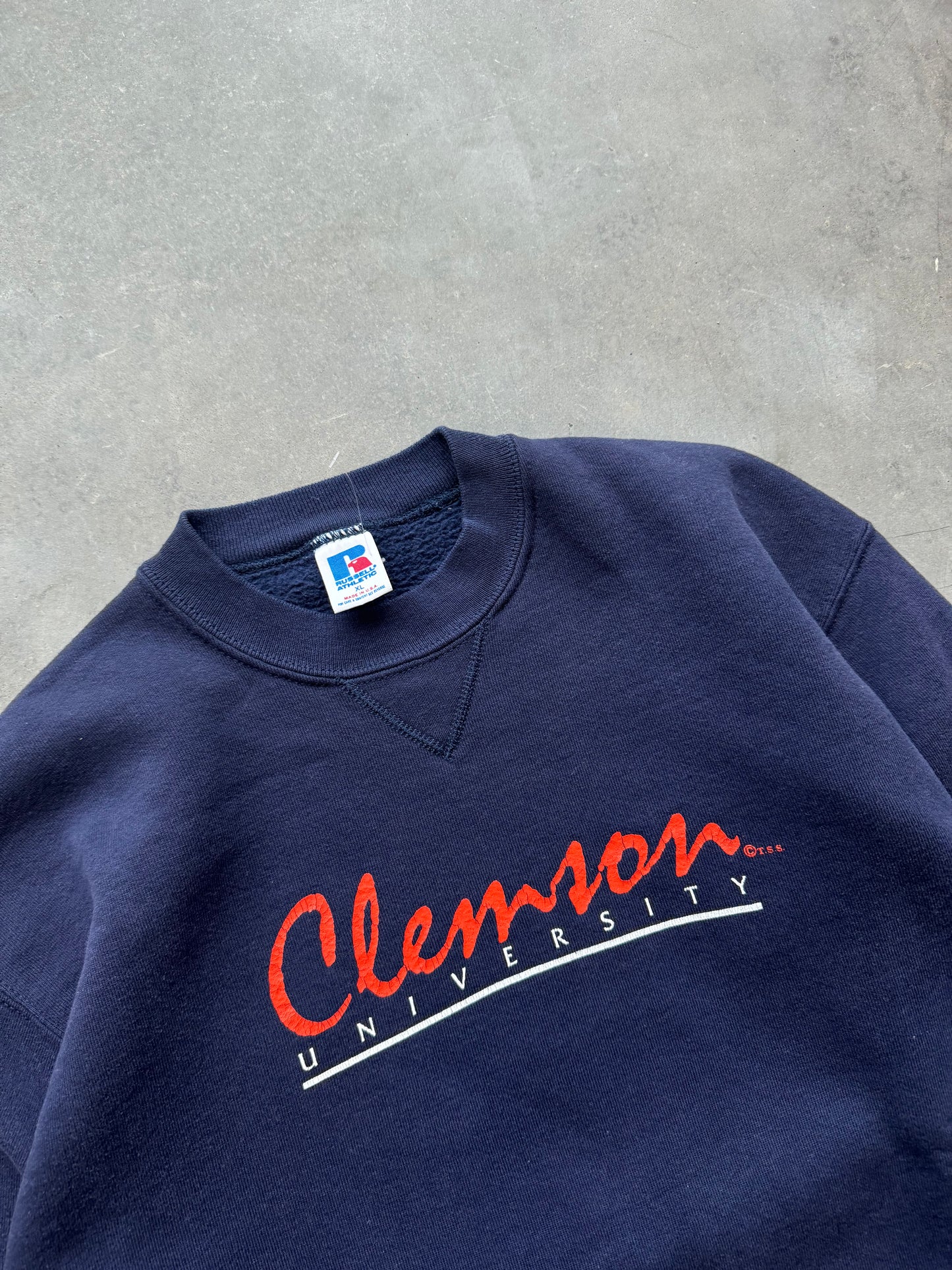 90’s Clemson Tigers Vintage Navy Blue Russell Athletic College Crewneck (XL)