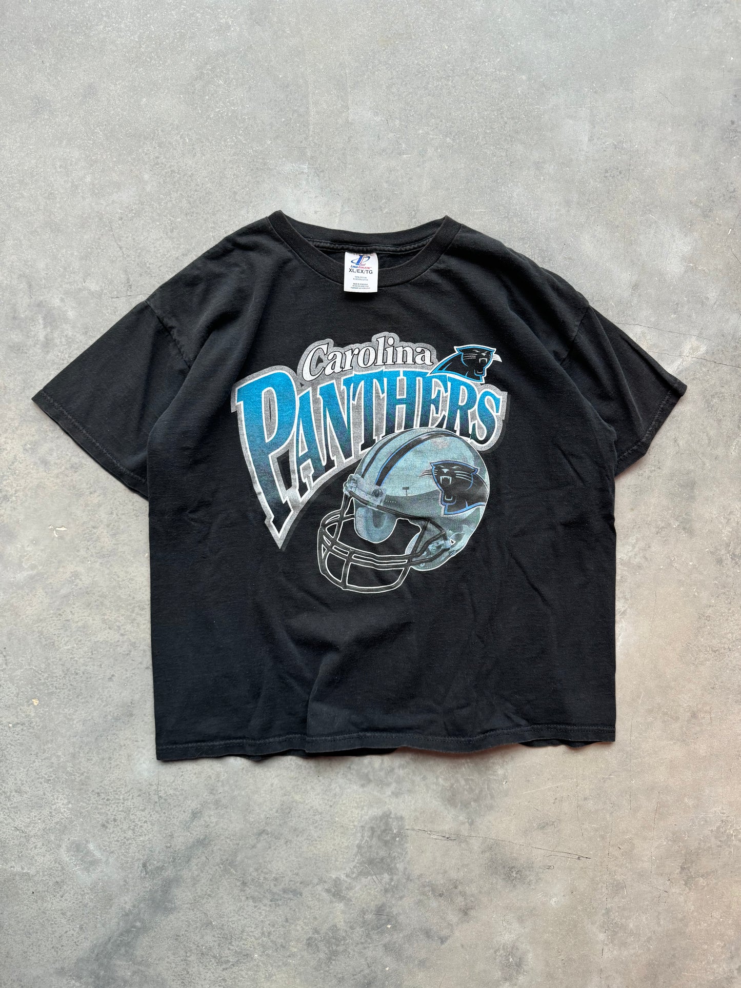 90’s Carolina Panthers Vintage Arch Spellout Black Logo Athletic NFL Helmet Tee (Large)