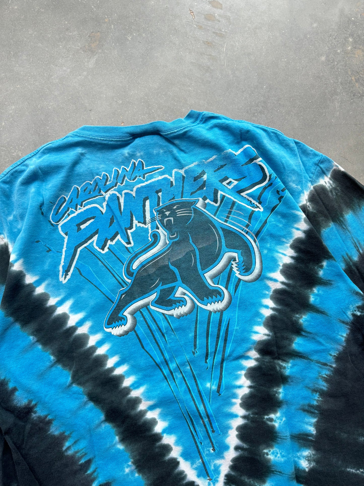 00’s Carolina Panthers Vintage Majestic Tie Dye Full Panther Alternate Logo NFL Tee (XXL)