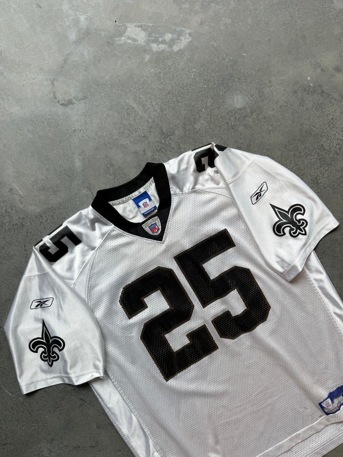 00’s New Orleans Saints Reggie Bush Vintage White Reebok NFL Jersey (XL)