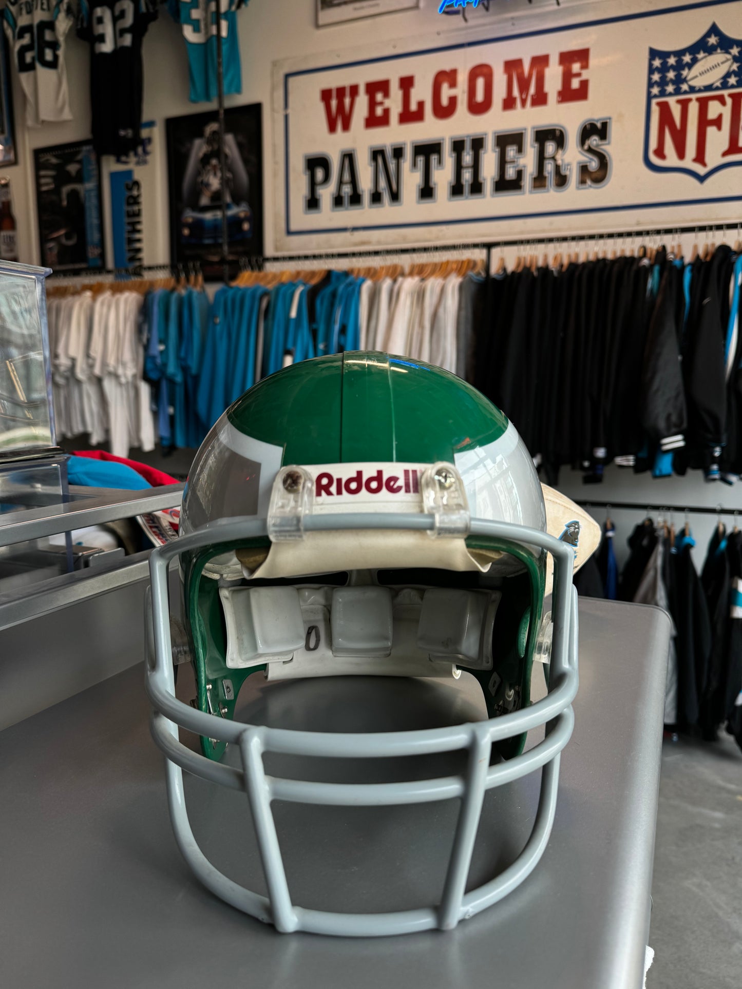 90’s Philadelphia Eagles Vintage Kelly Green Riddell Full Size NFL Helmet