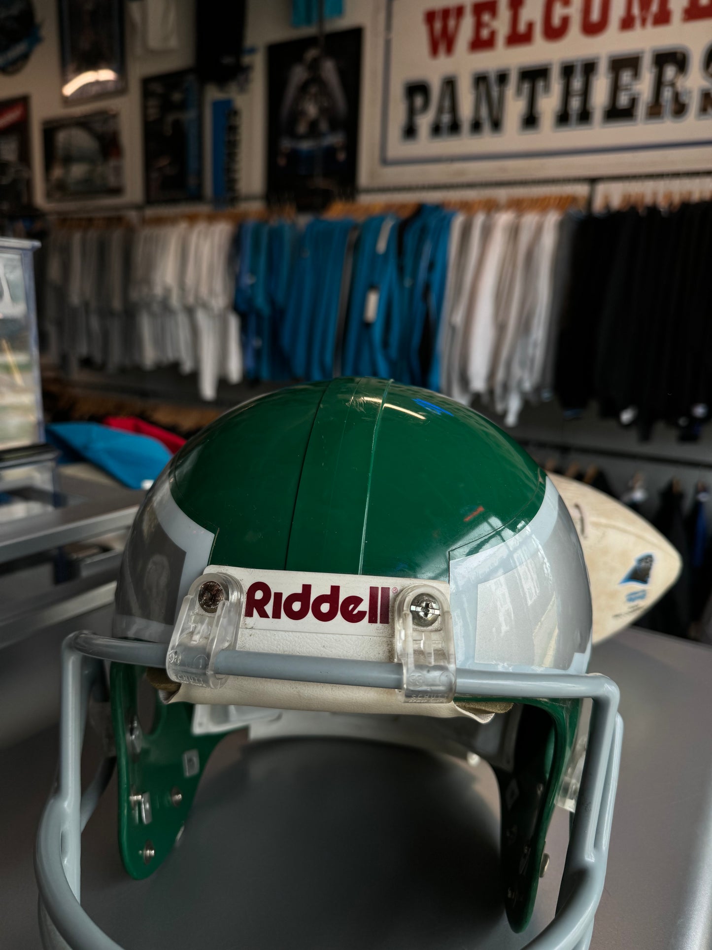 90’s Philadelphia Eagles Vintage Kelly Green Riddell Full Size NFL Helmet