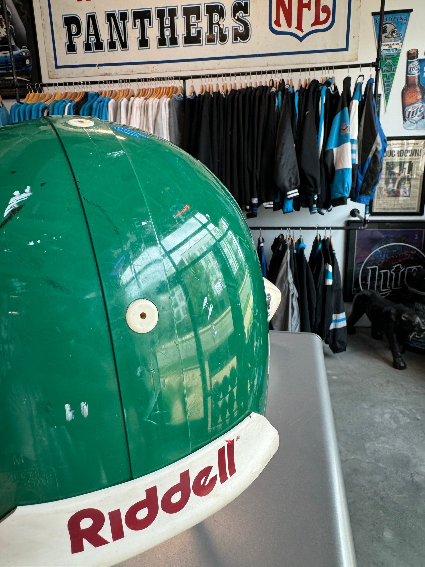 90’s Philadelphia Eagles Vintage Kelly Green Riddell Full Size NFL Helmet