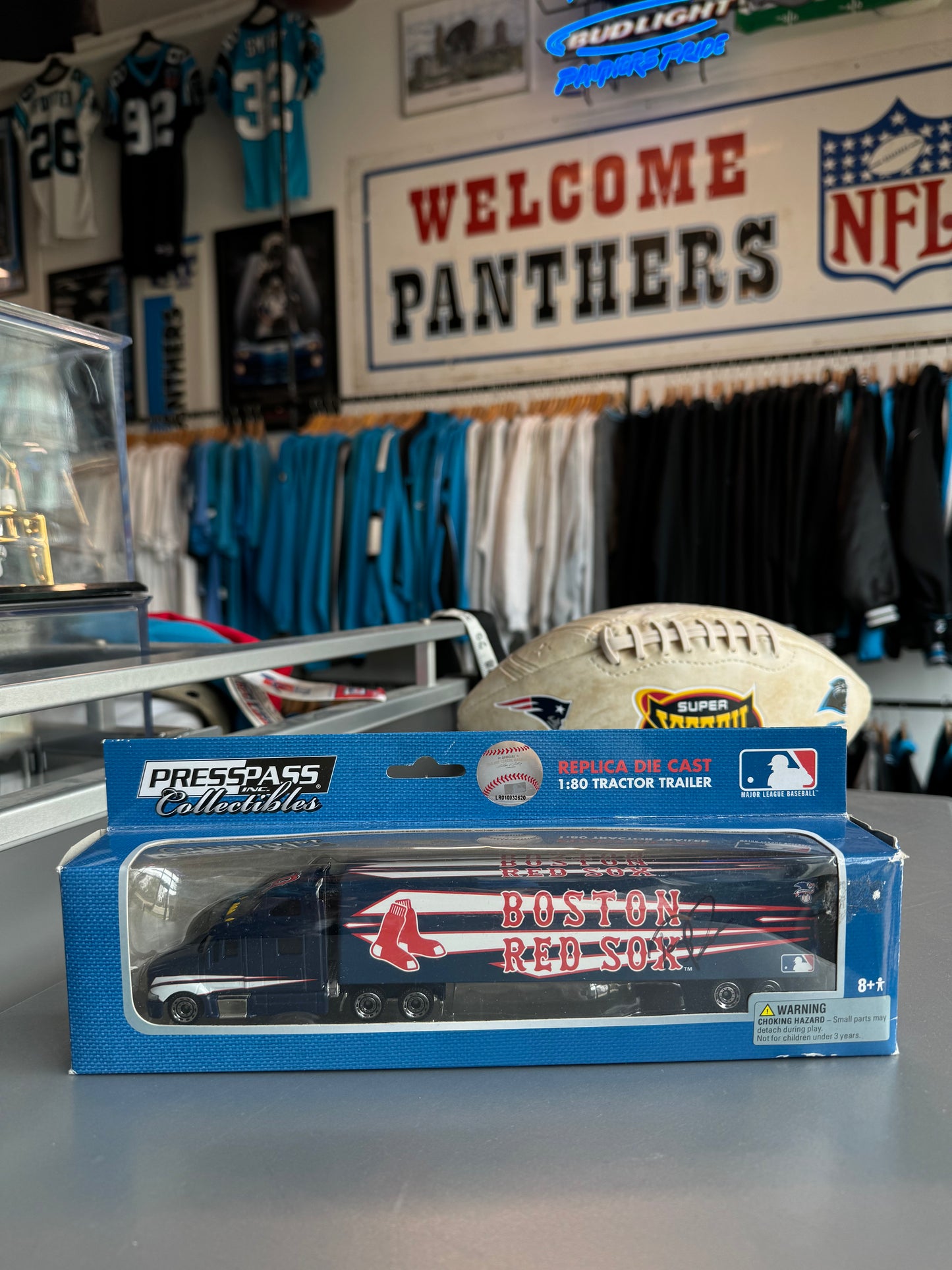 2009 Boston Red Sox Press Pass Collectibles MLB 18 Wheeler Truck - Brand New & Signed