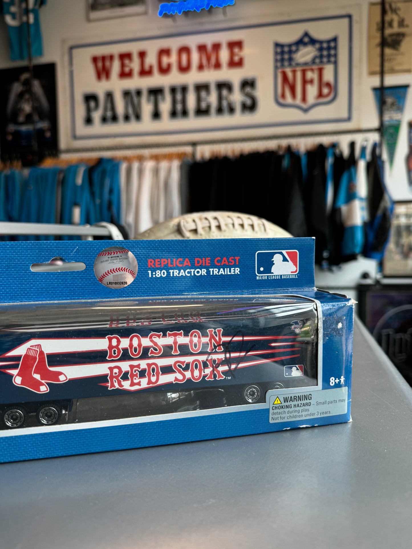 2009 Boston Red Sox Press Pass Collectibles MLB 18 Wheeler Truck - Brand New & Signed