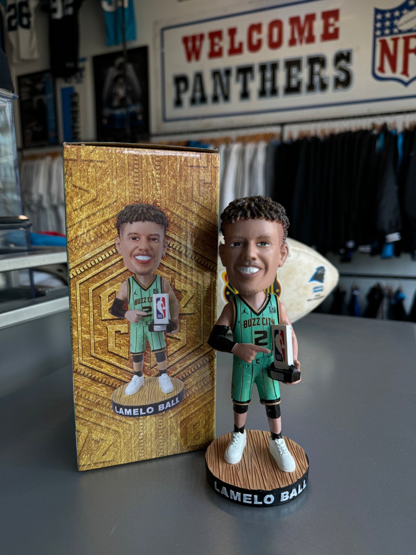 2020/2021 Charlotte Hornets LaMelo Ball Rookie of the Year Buzz City Jersey NBA Bobblehead