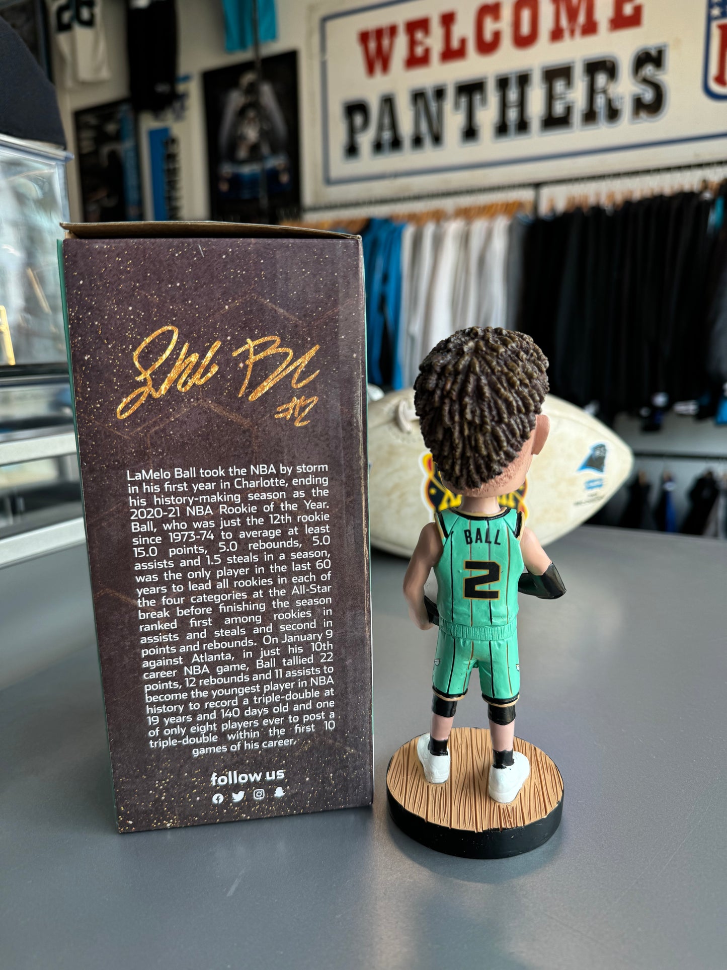 2020/2021 Charlotte Hornets LaMelo Ball Rookie of the Year Buzz City Jersey NBA Bobblehead