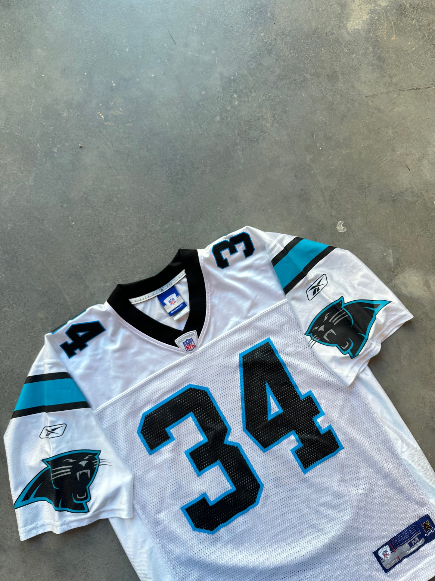 00’s Carolina Panthers DeAngelo Williams Vintage White Reebok NFL Jersey (Medium)