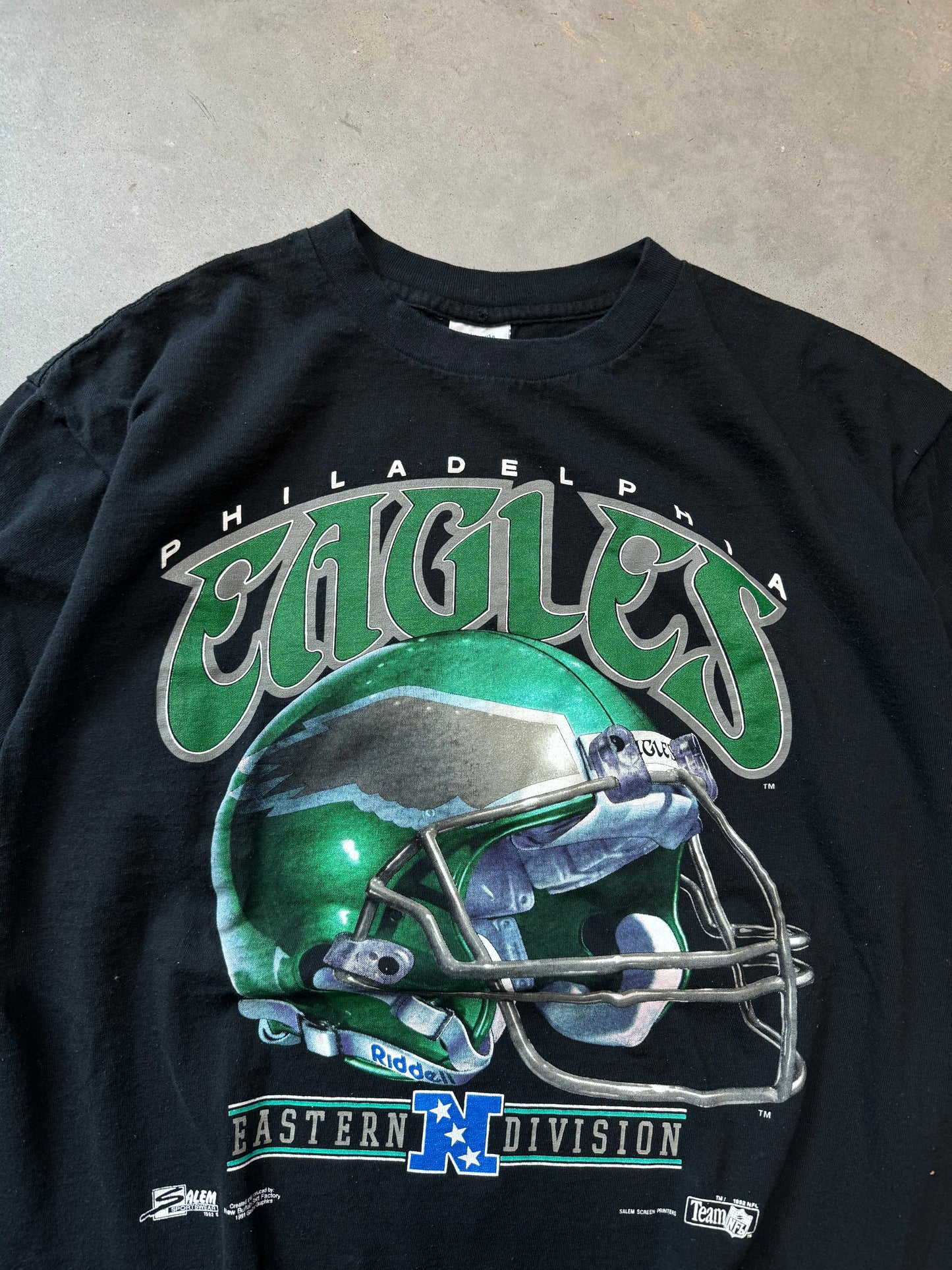 1992 Philadelphia Eagles Vintage Salem Sportswear Kelly Green Helmet NFL Tee (Large)