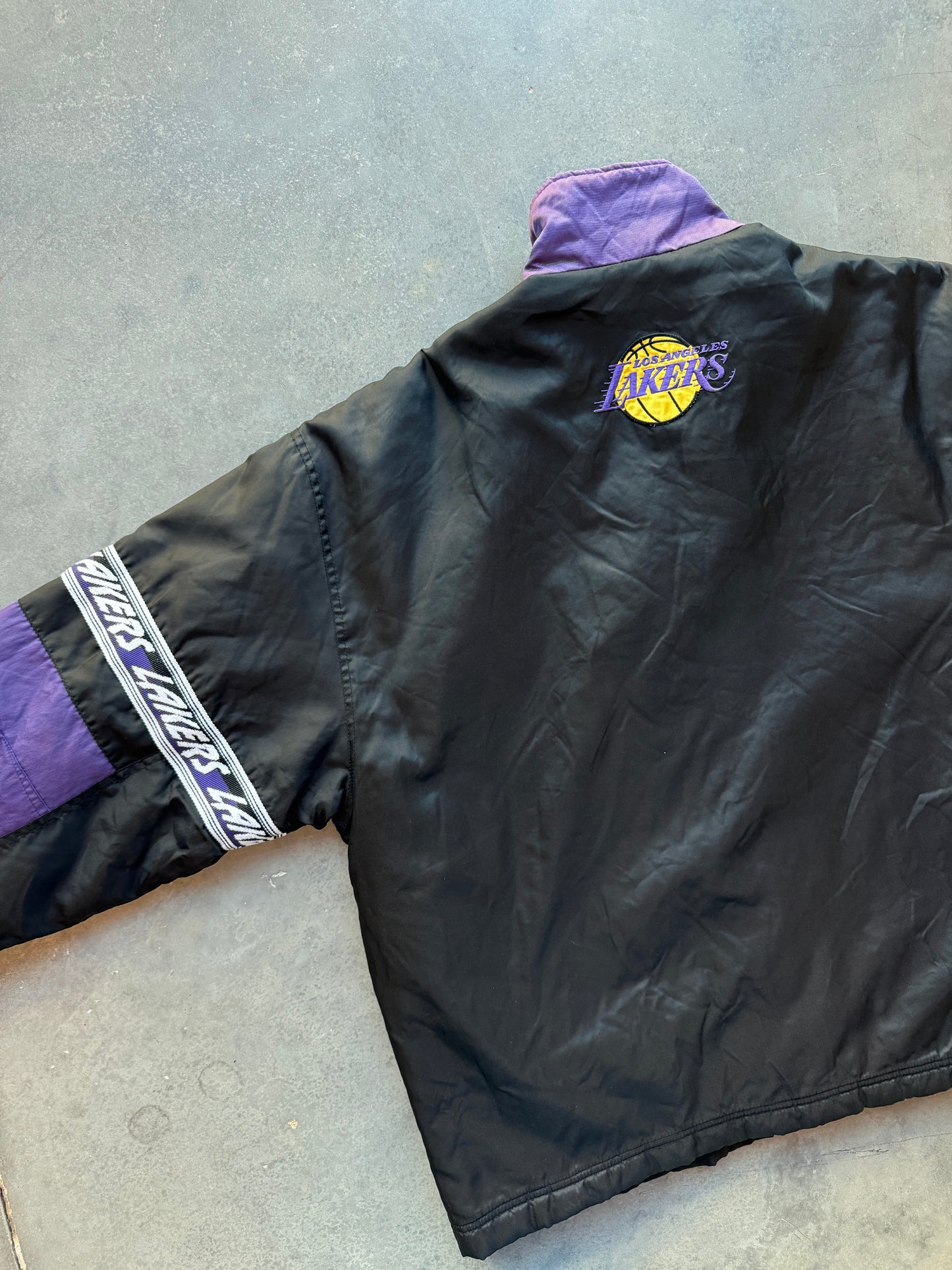 90’s Los Angeles Lakers Vintage Black Pro Player NBA Jacket (XL)