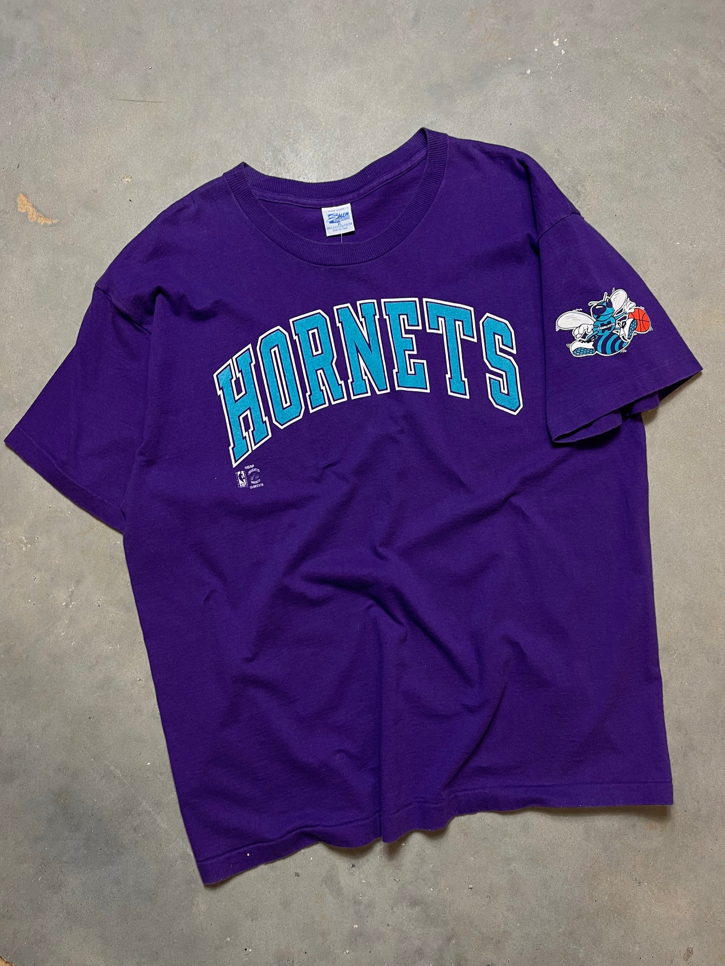 90’s Charlotte Hornets Vintage Salem Sportswear Tee (XL)