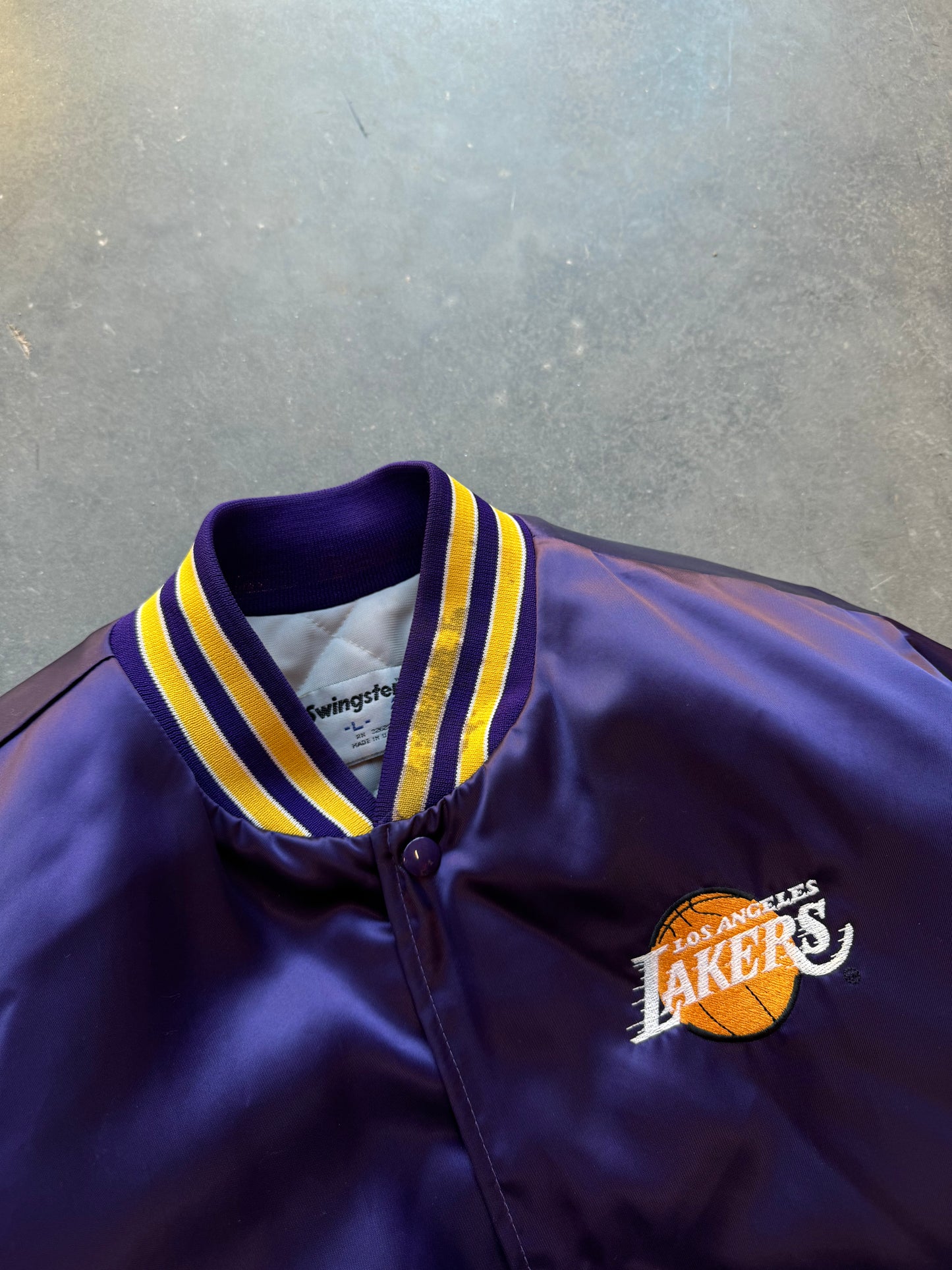 80’s Los Angeles Lakers Vintage Purple Swingster NBA Satin Jacket (Large)