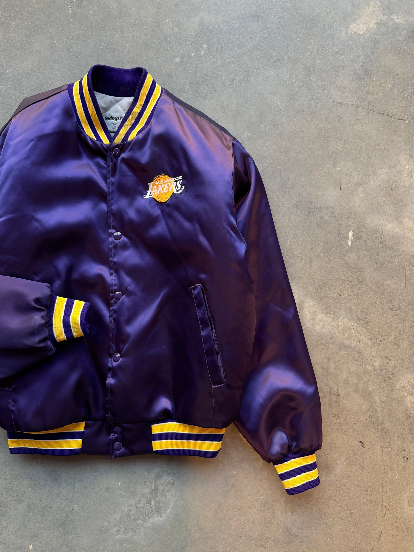 80’s Los Angeles Lakers Vintage Purple Swingster NBA Satin Jacket (Large)