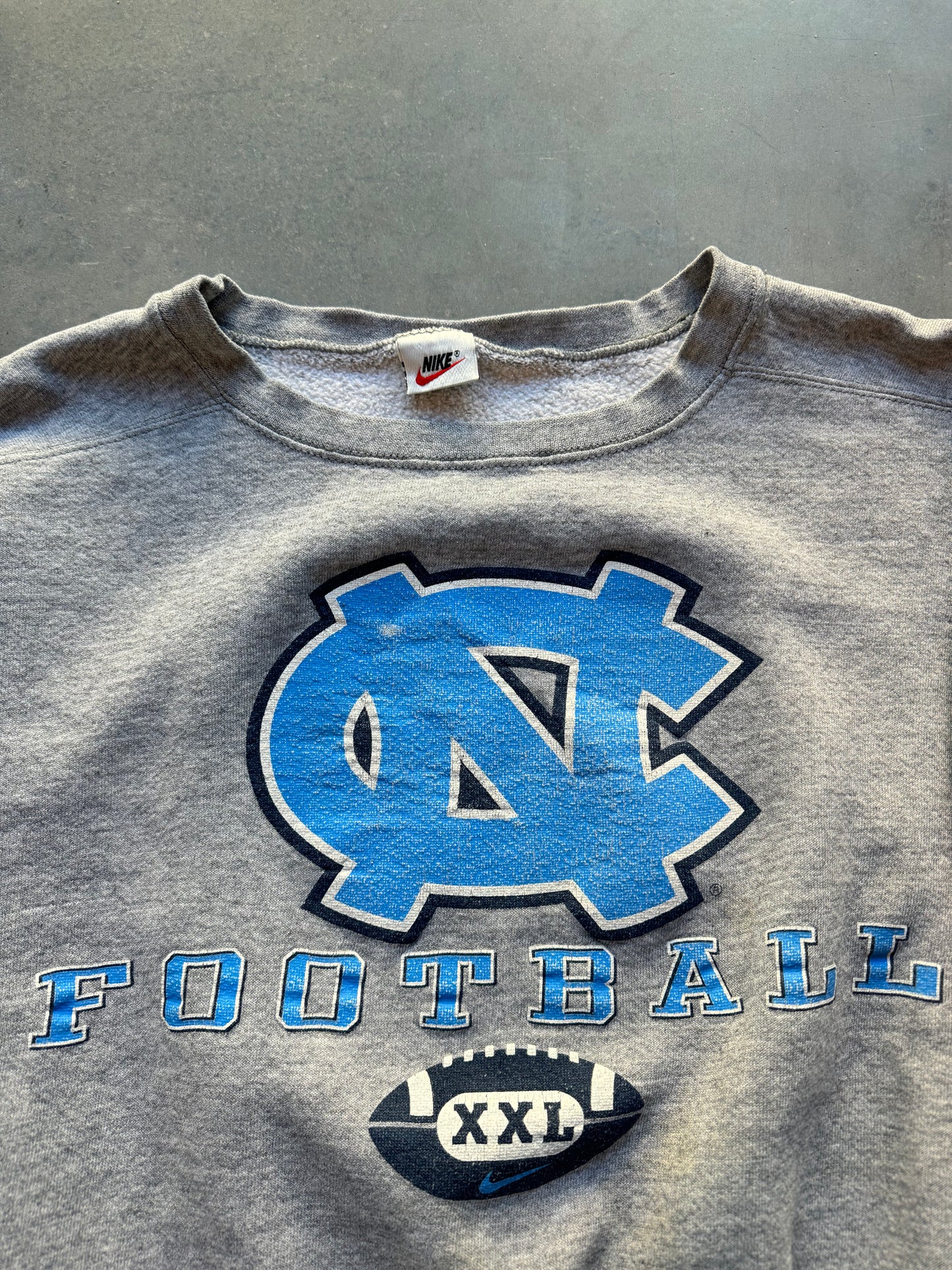 90’s UNC North Carolina Tarheels Football Vintage Nike Team Sports Grey College Crewneck (Boxy Large)