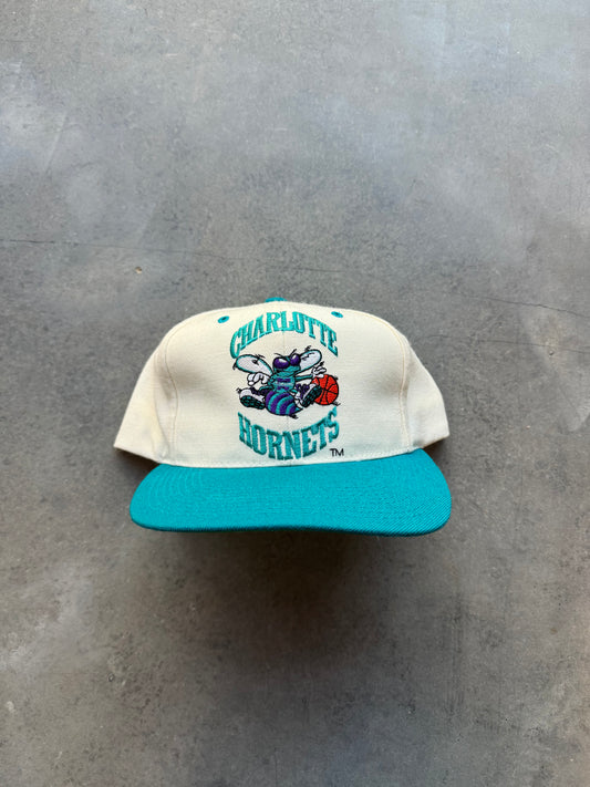 90’s Charlotte Hornets Vintage G Cap Colorblocked Spellout Eggshell White Teal NBA Snapback Hat (OSFA)