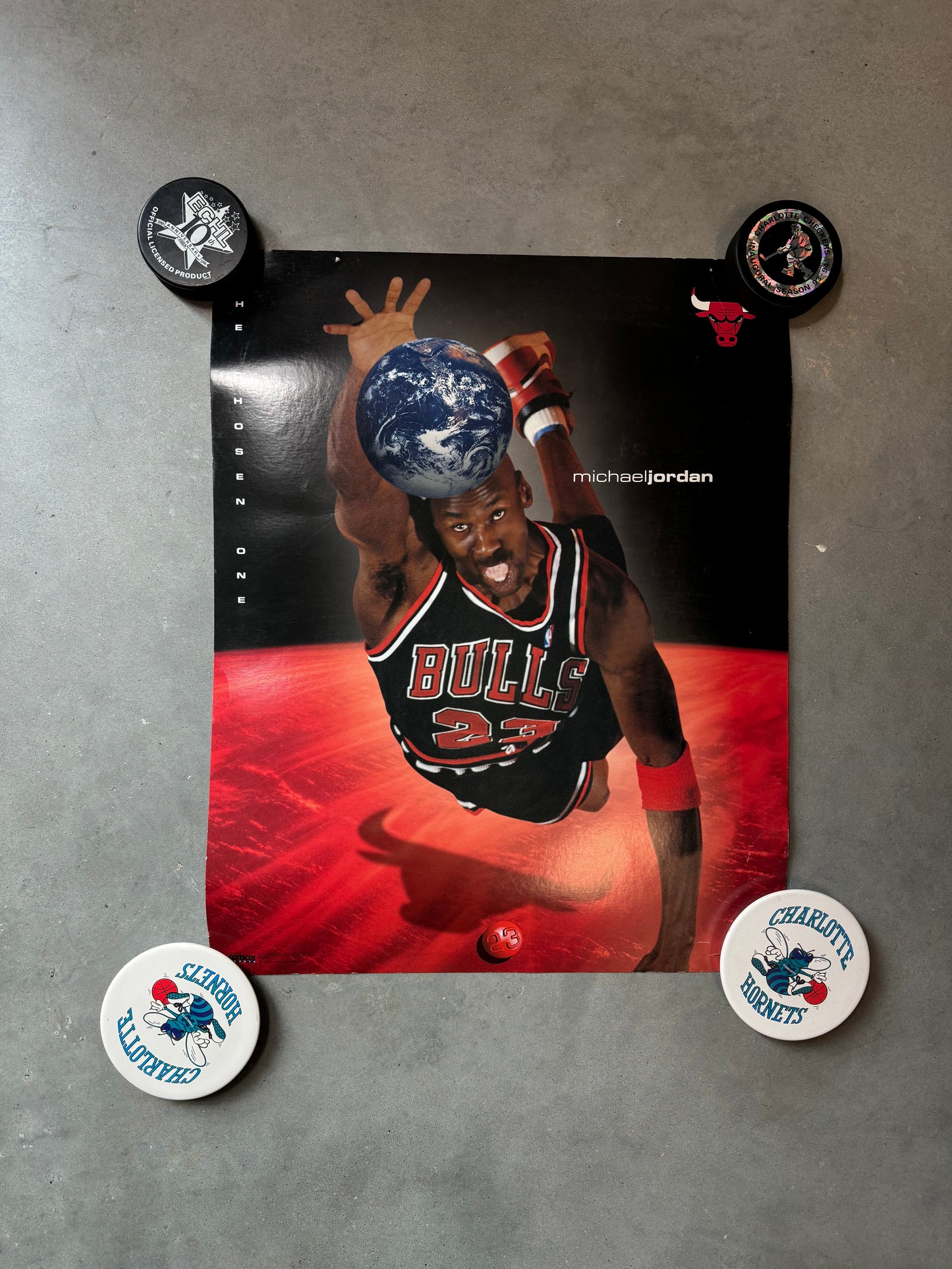 1998 Chicago Bulls Michael Jordan “The Chosen One” Vintage Costacos NBA Poster (16x20)