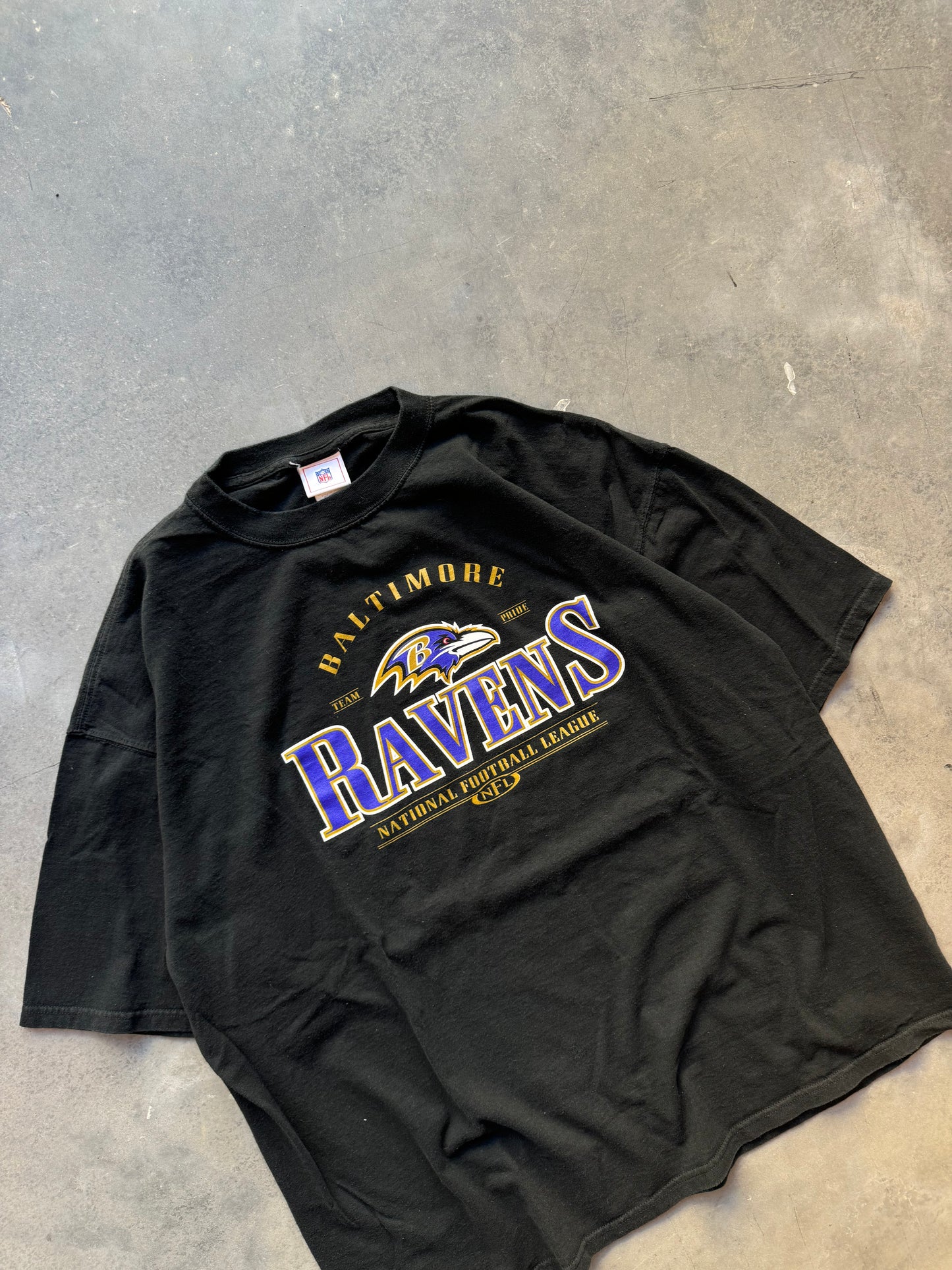 00’s Baltimore Ravens Vintage Black NFL Spellout Tee (XXL)