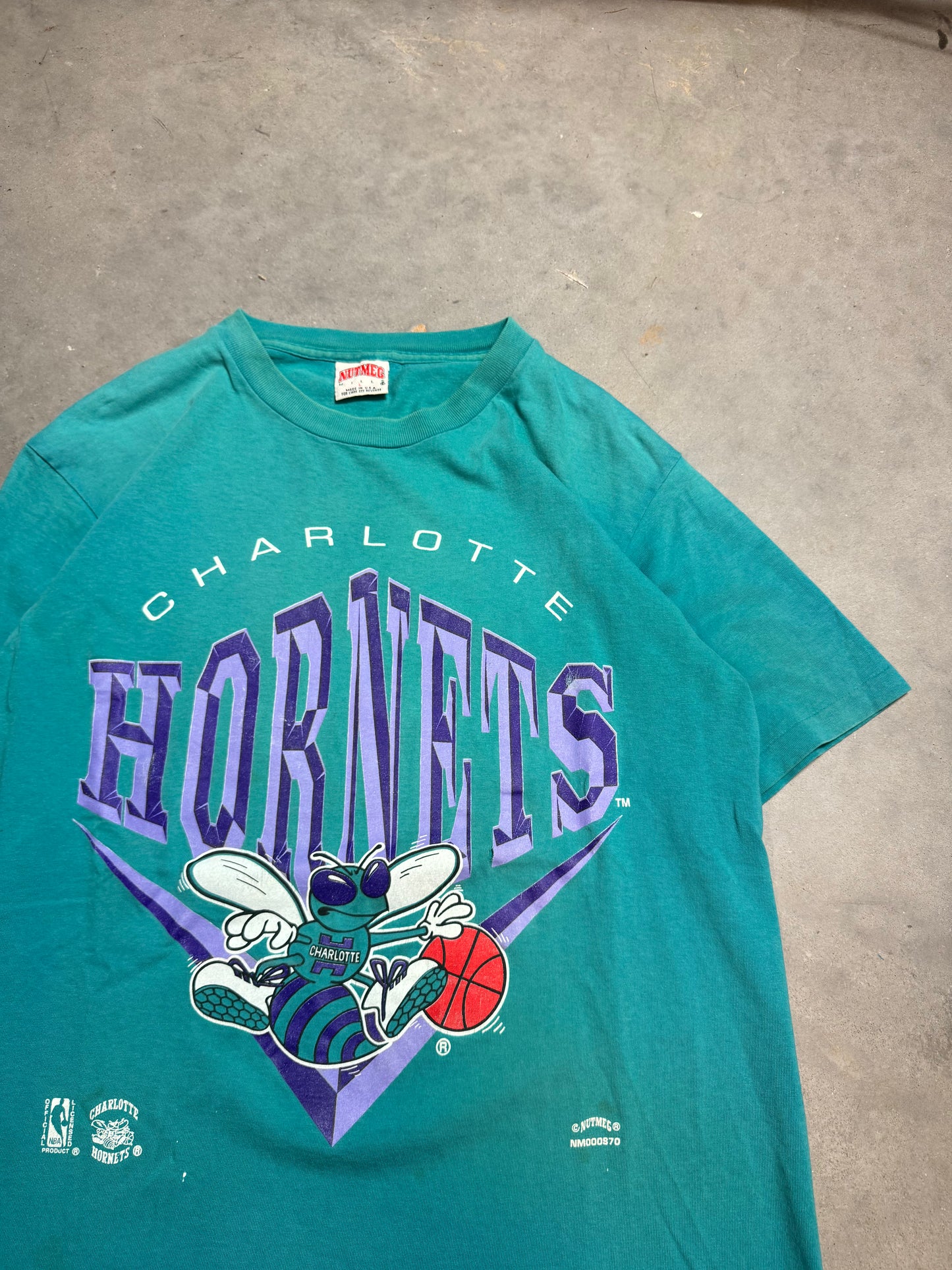 90’s Charlotte Hornets Vintage Faded Teal Nutmeg Mills NBA Tee (Large)