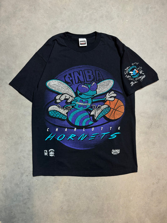 90’s Charlotte Hornets Vintage Big Logo Hugo Puff Print NBA Tee (XL)