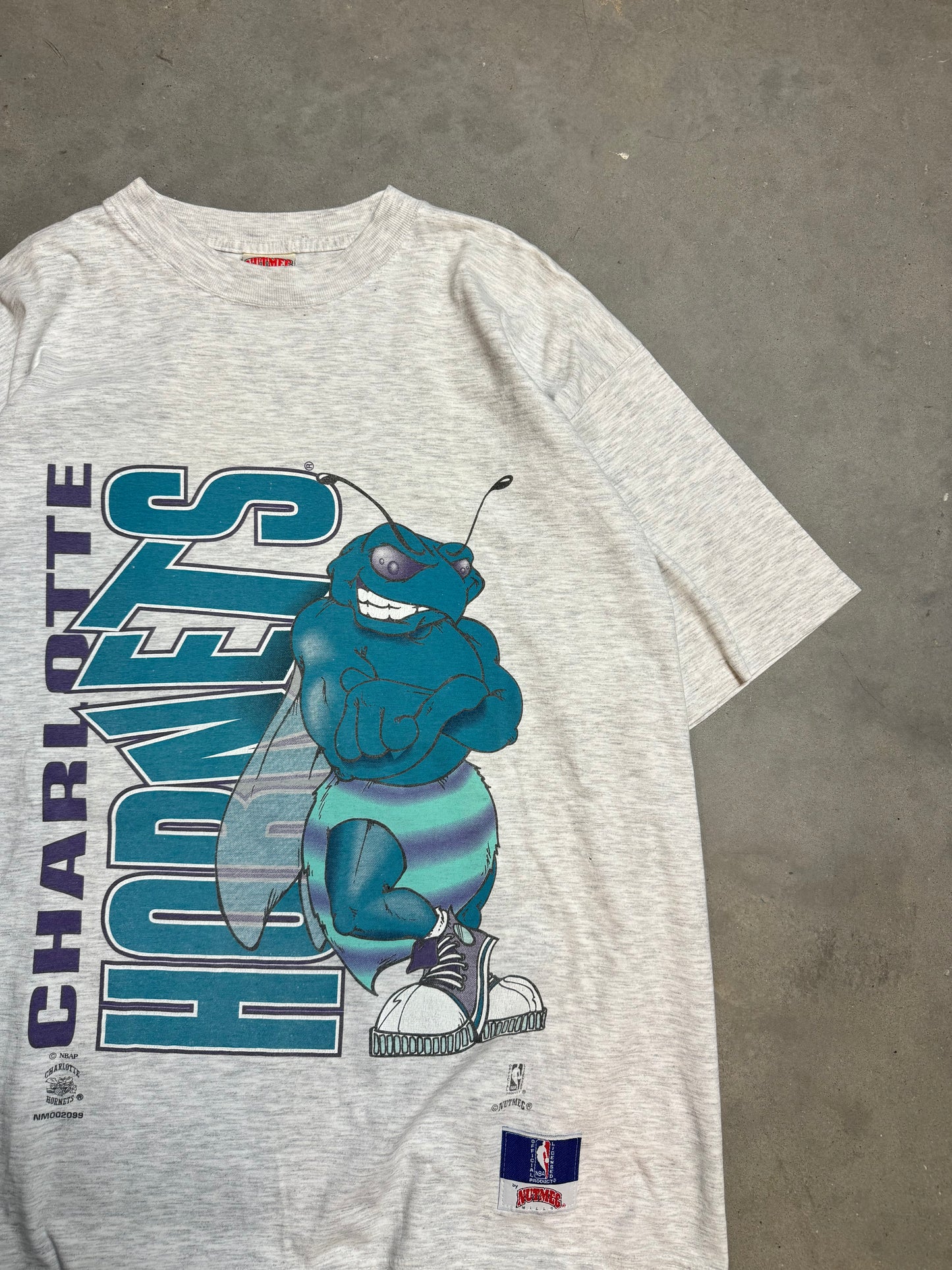 90’s Charlotte Hornets Vintage Nutmeg Mills Heather Grey Cartoon Hugo Logo Front & Back Mirrored NBA Tee (XL)