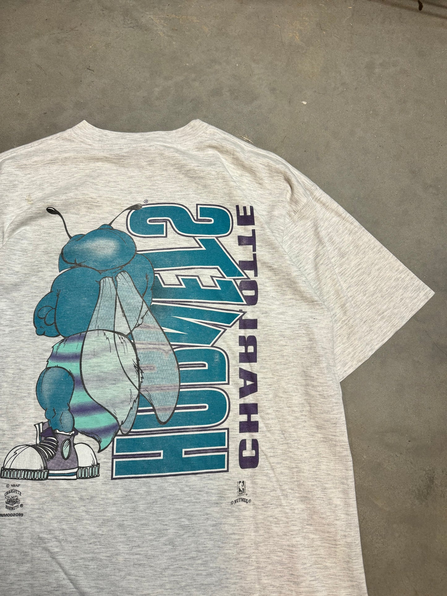 90’s Charlotte Hornets Vintage Nutmeg Mills Heather Grey Cartoon Hugo Logo Front & Back Mirrored NBA Tee (XL)