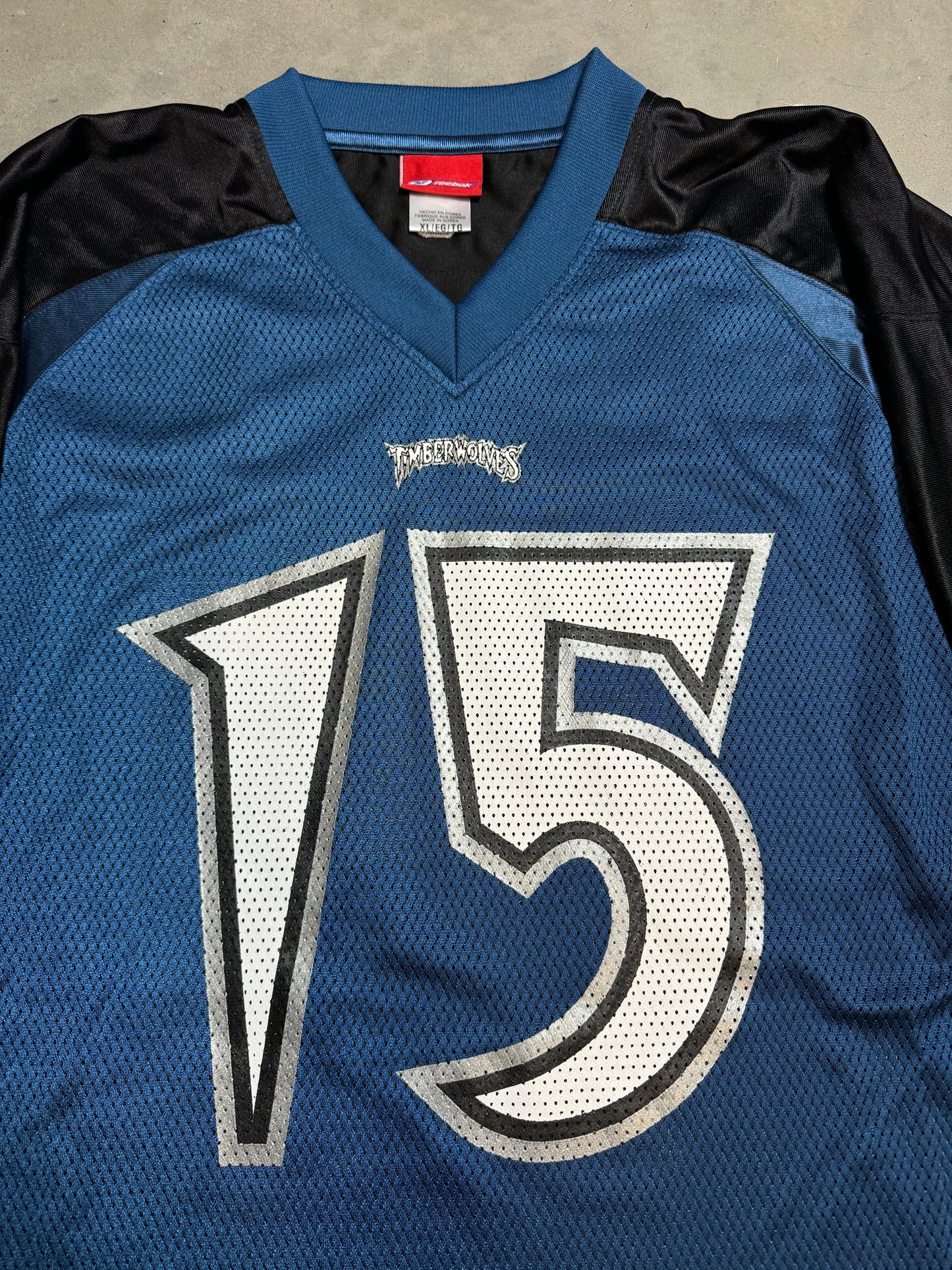 2003 Minnesota Timberwolves Vintage Reebok 15th Anniversary NBA  Football Jersey (XL)