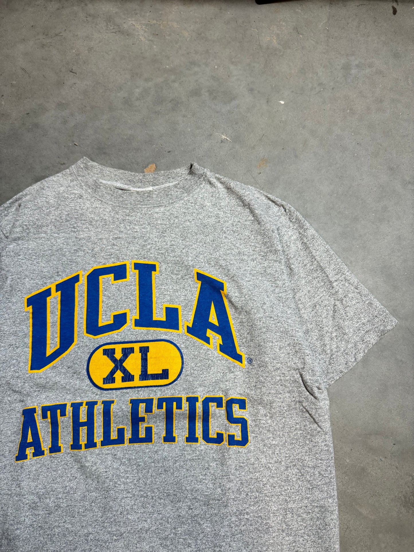 90’s UCLA Bruins Athletics Vintage Grey College Font Tee (Medium)