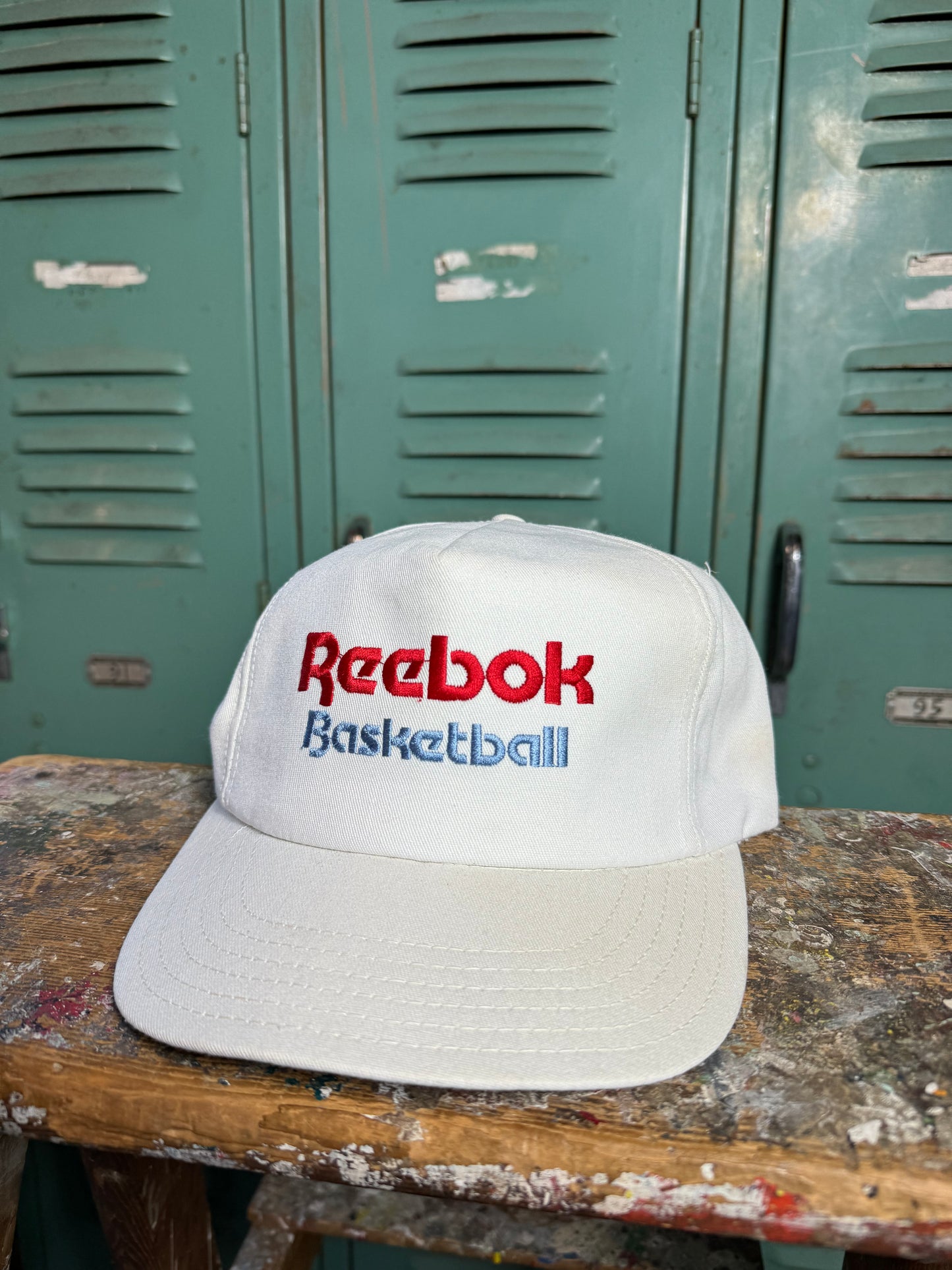 90’s Reebok Basketball Vintage Leather Strapback Hat (OSFA)