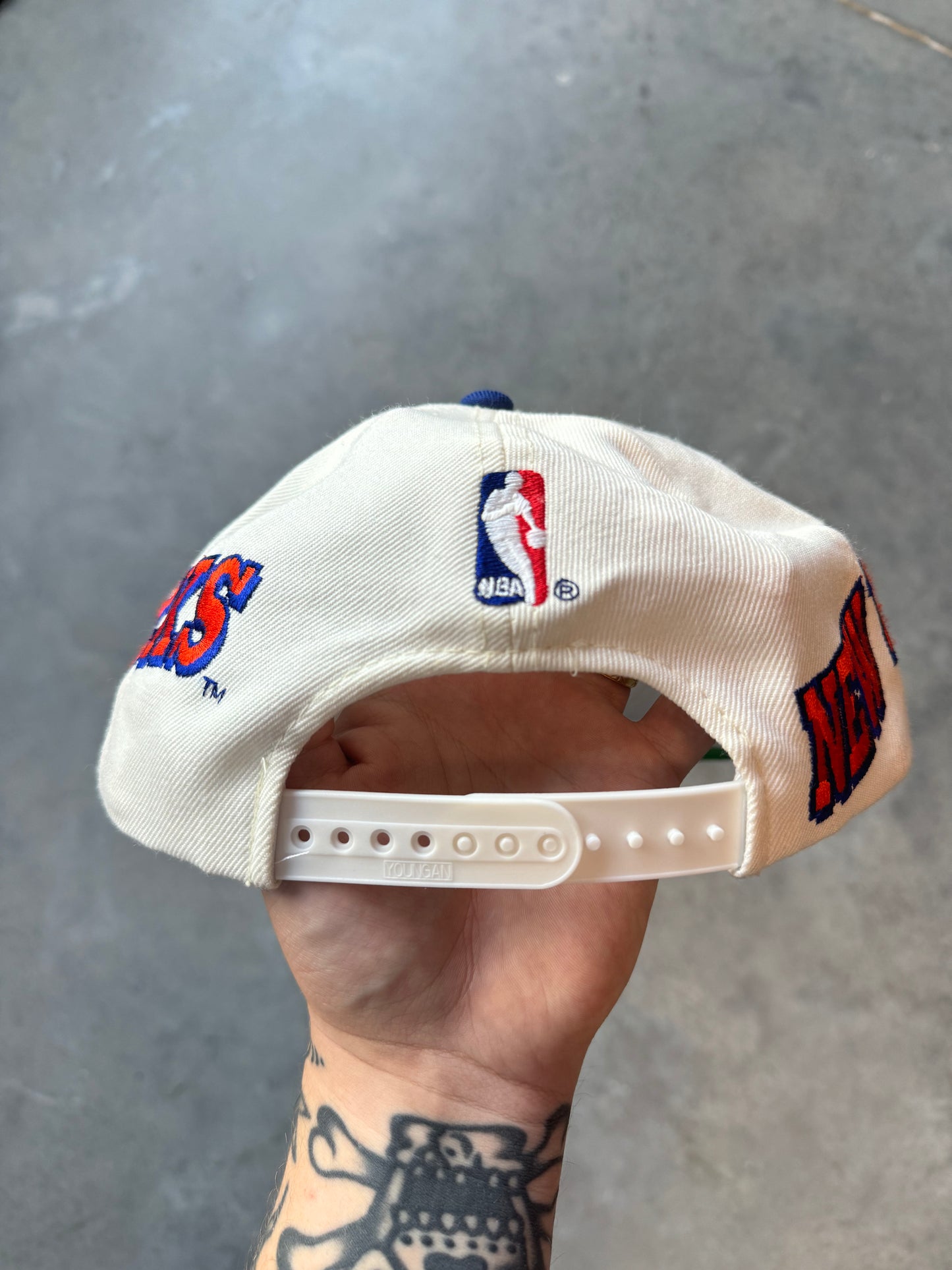 1994 New York Knicks Vintage Sports Specialties Side Wave White / Blue NBA Snapback Hat - Deadstock (OSFA)