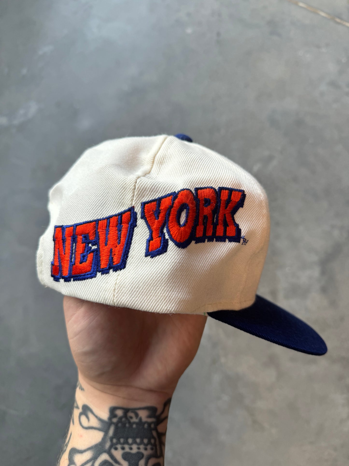 1994 New York Knicks Vintage Sports Specialties Side Wave White / Blue NBA Snapback Hat - Deadstock (OSFA)